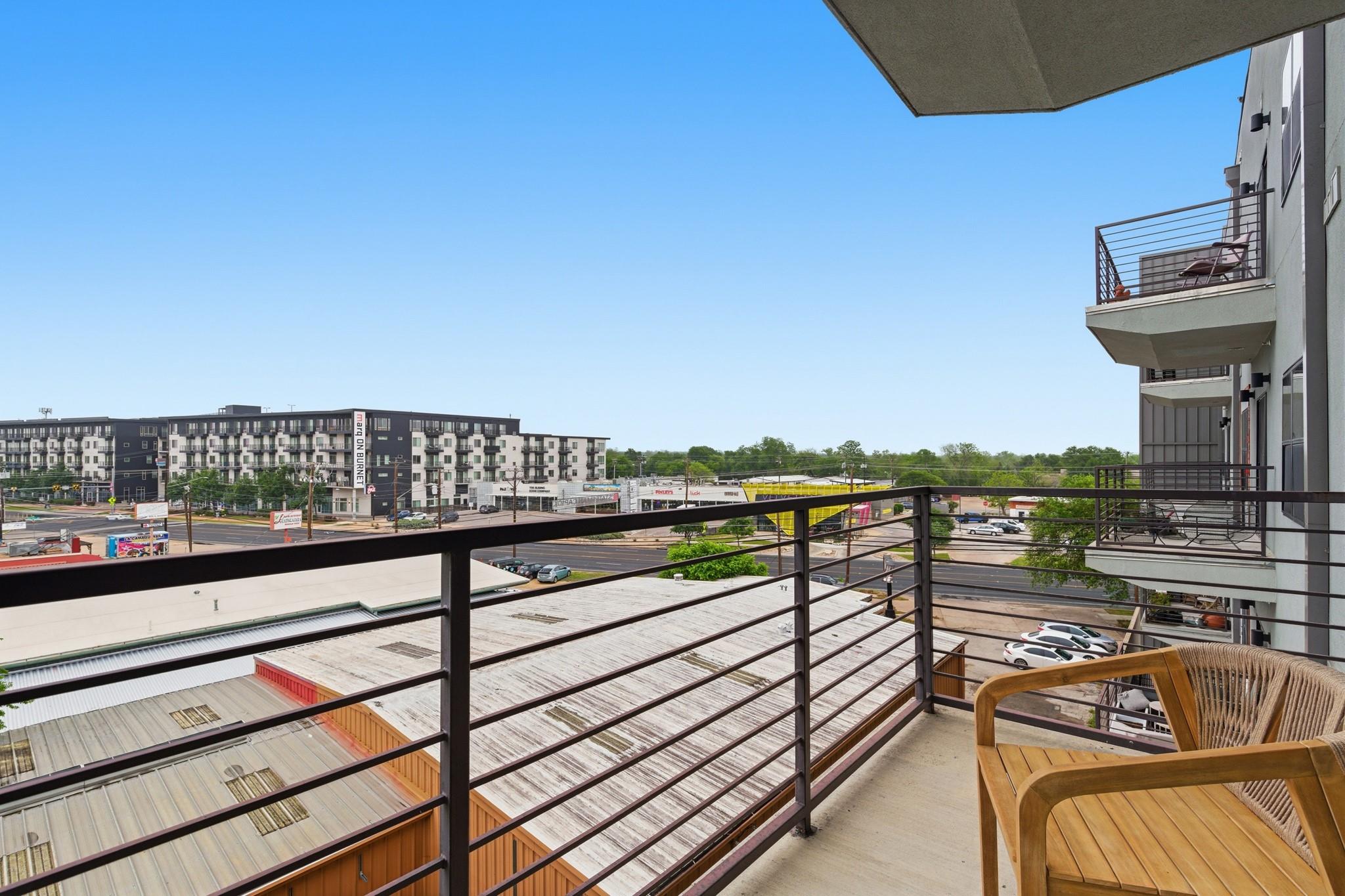 6444 Burnet Rd # 403, Austin, TX 78757