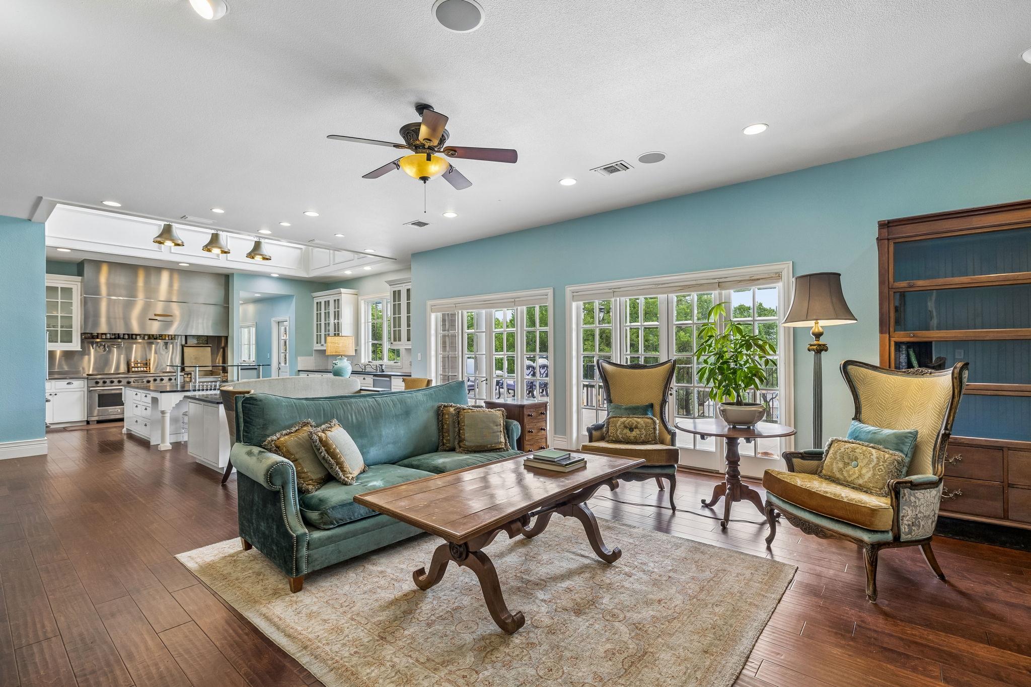 999 Schwarzlose Rd, New Braunfels, TX 78130