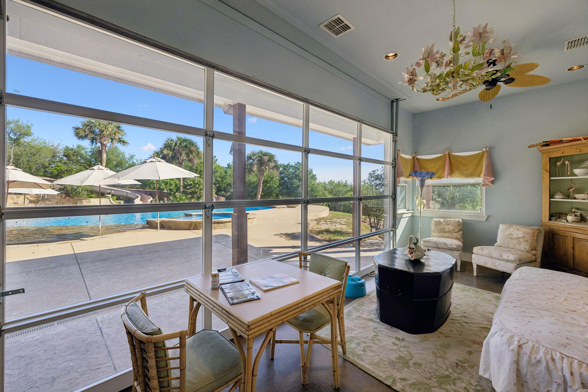 999 Schwarzlose Rd, New Braunfels, TX 78130