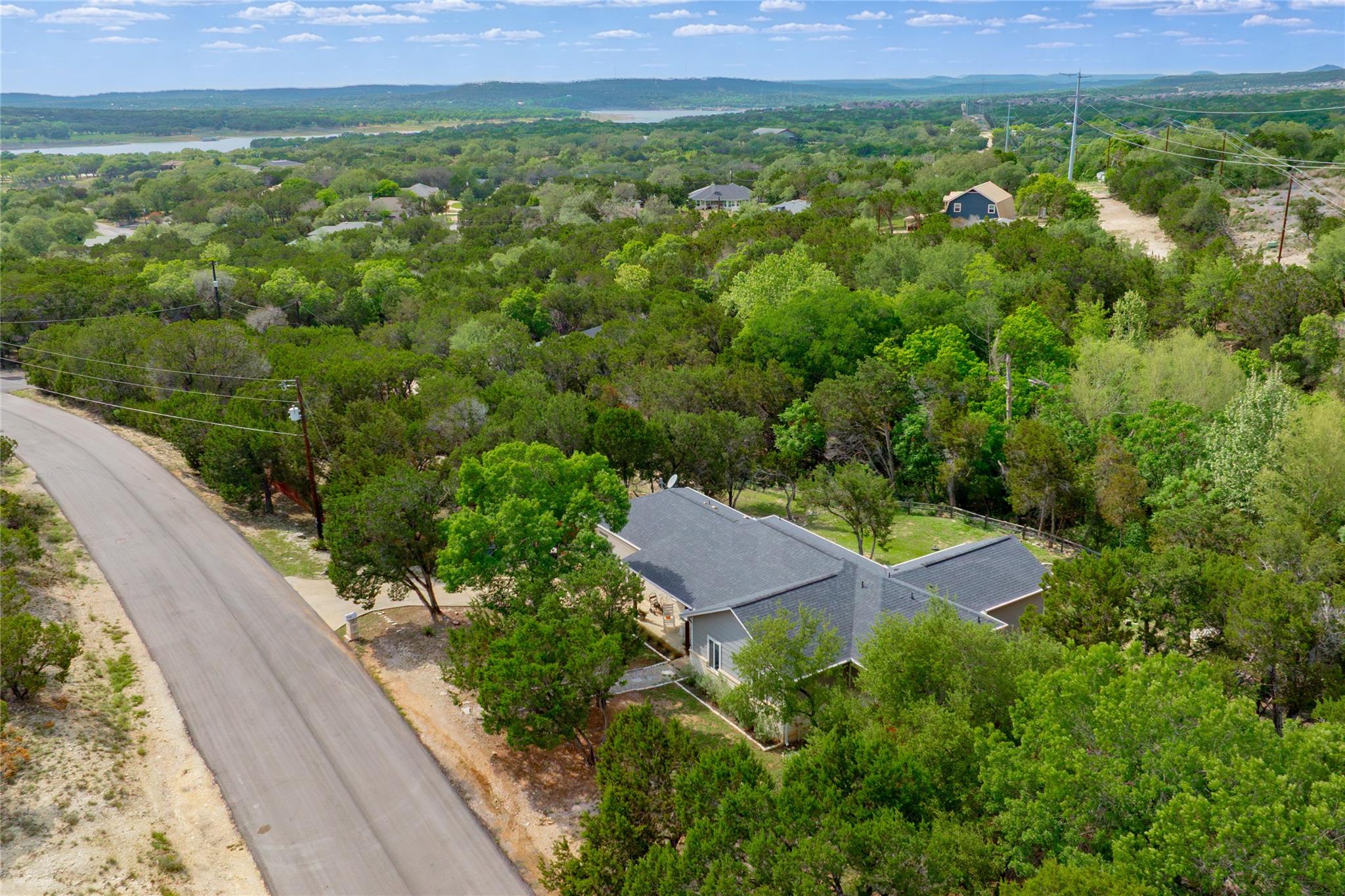 21002 Brewer Ln, Lago Vista, TX 78645