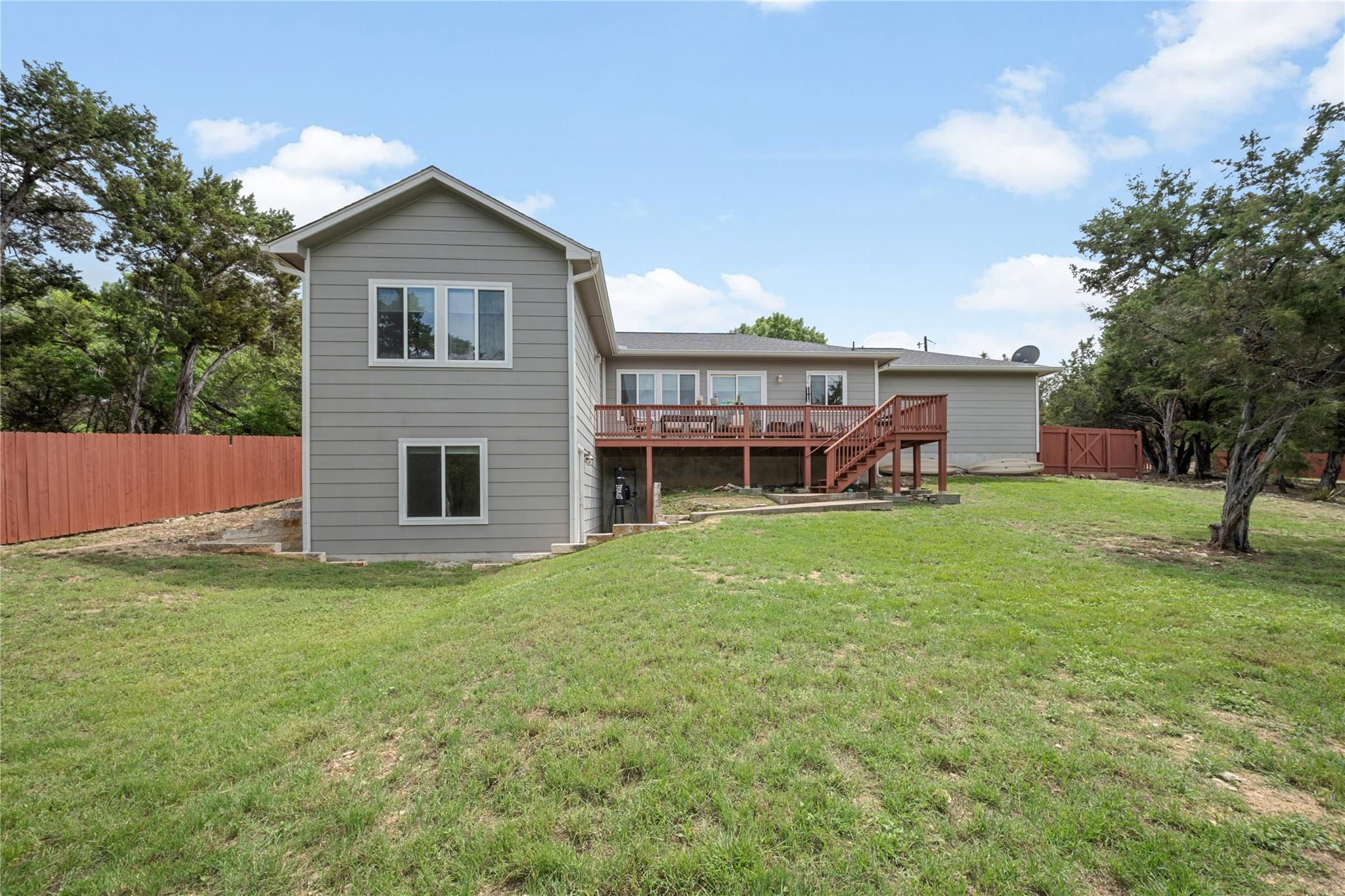 21002 Brewer Ln, Lago Vista, TX 78645