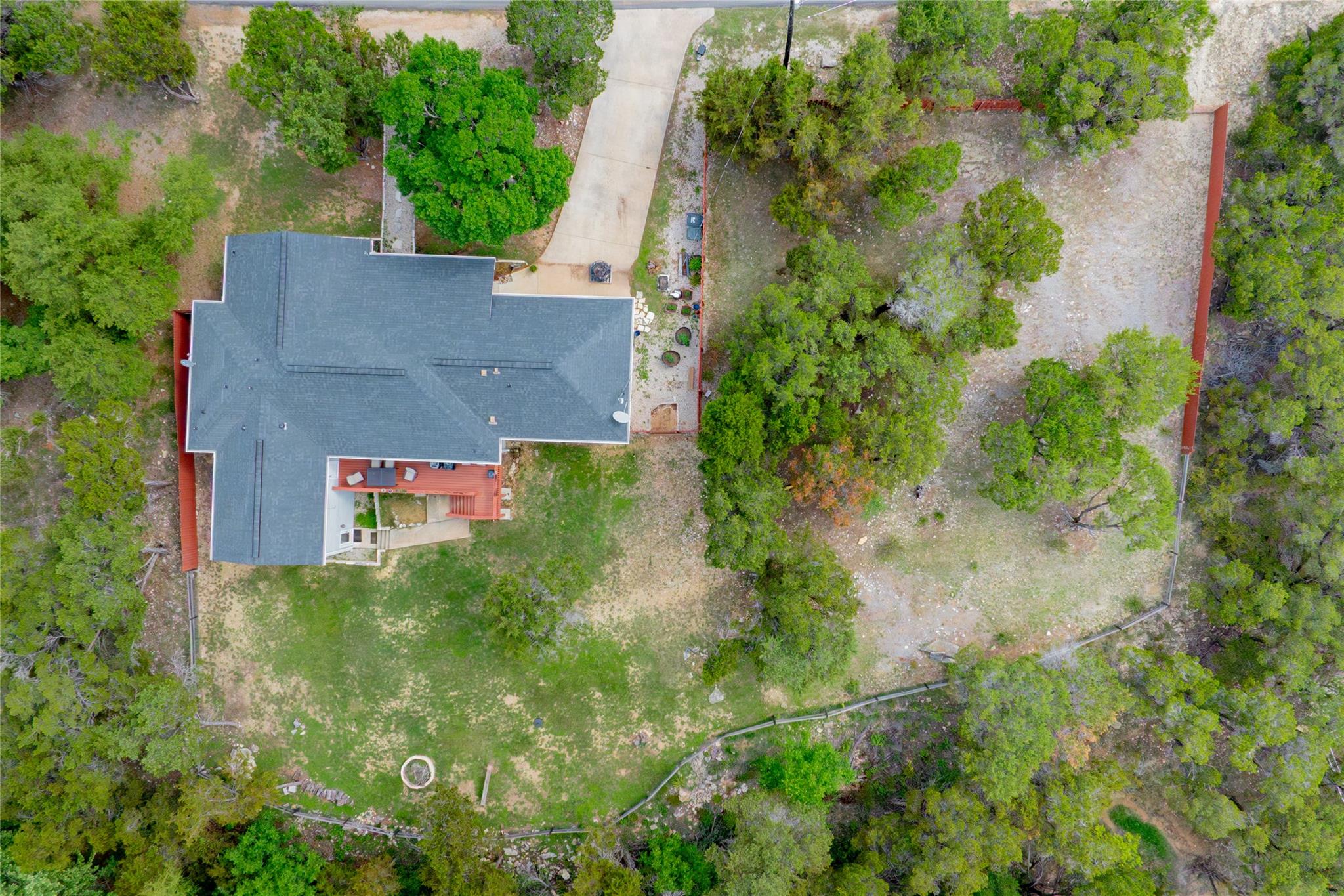 21002 Brewer Ln, Lago Vista, TX 78645