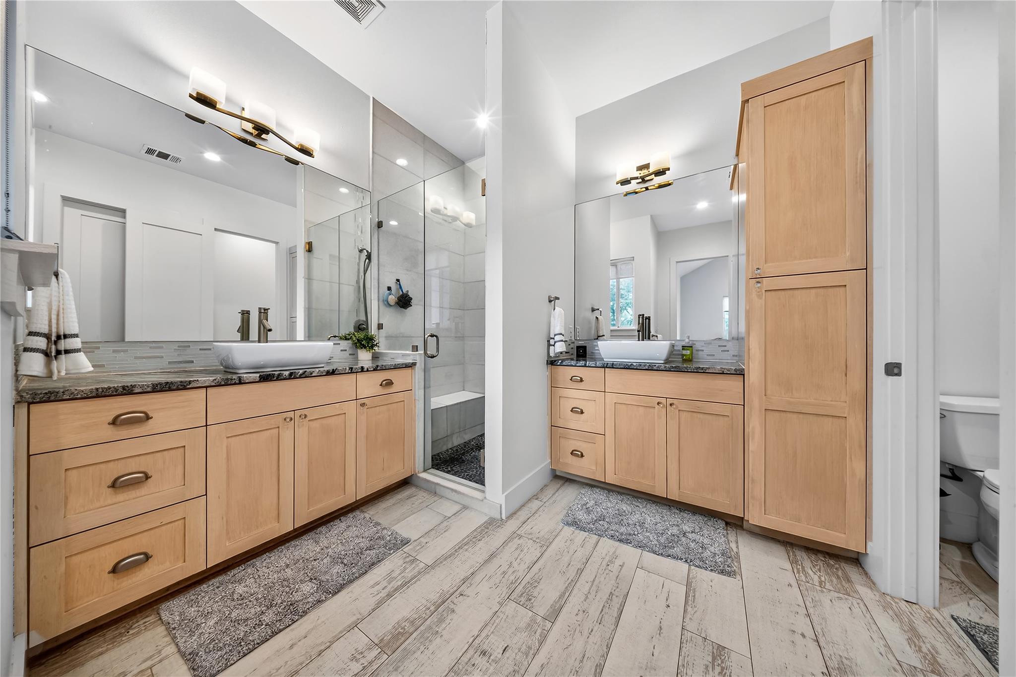 21002 Brewer Ln, Lago Vista, TX 78645