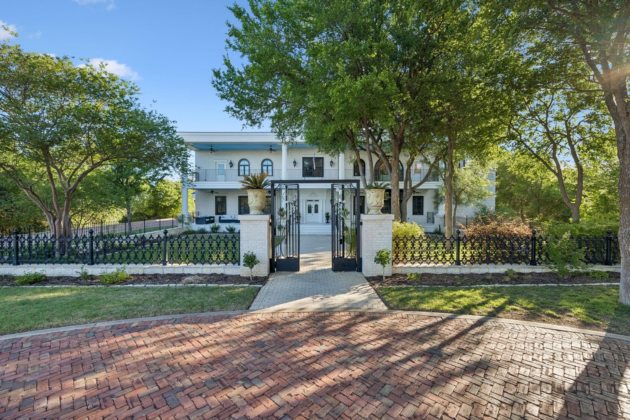 999 Schwarzlose Rd, New Braunfels, TX 78130