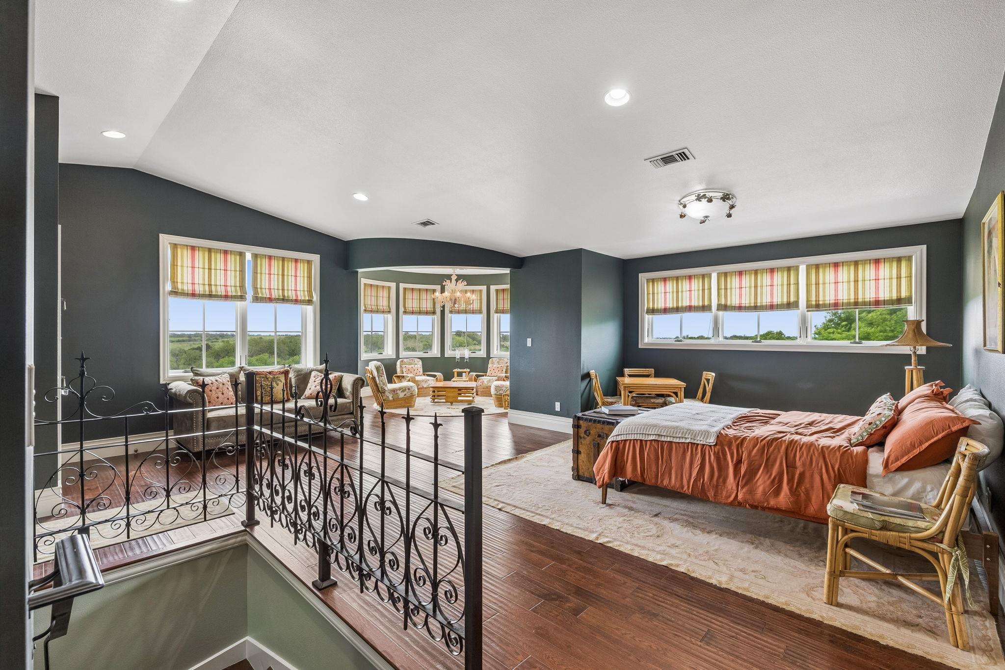 999 Schwarzlose Rd, New Braunfels, TX 78130