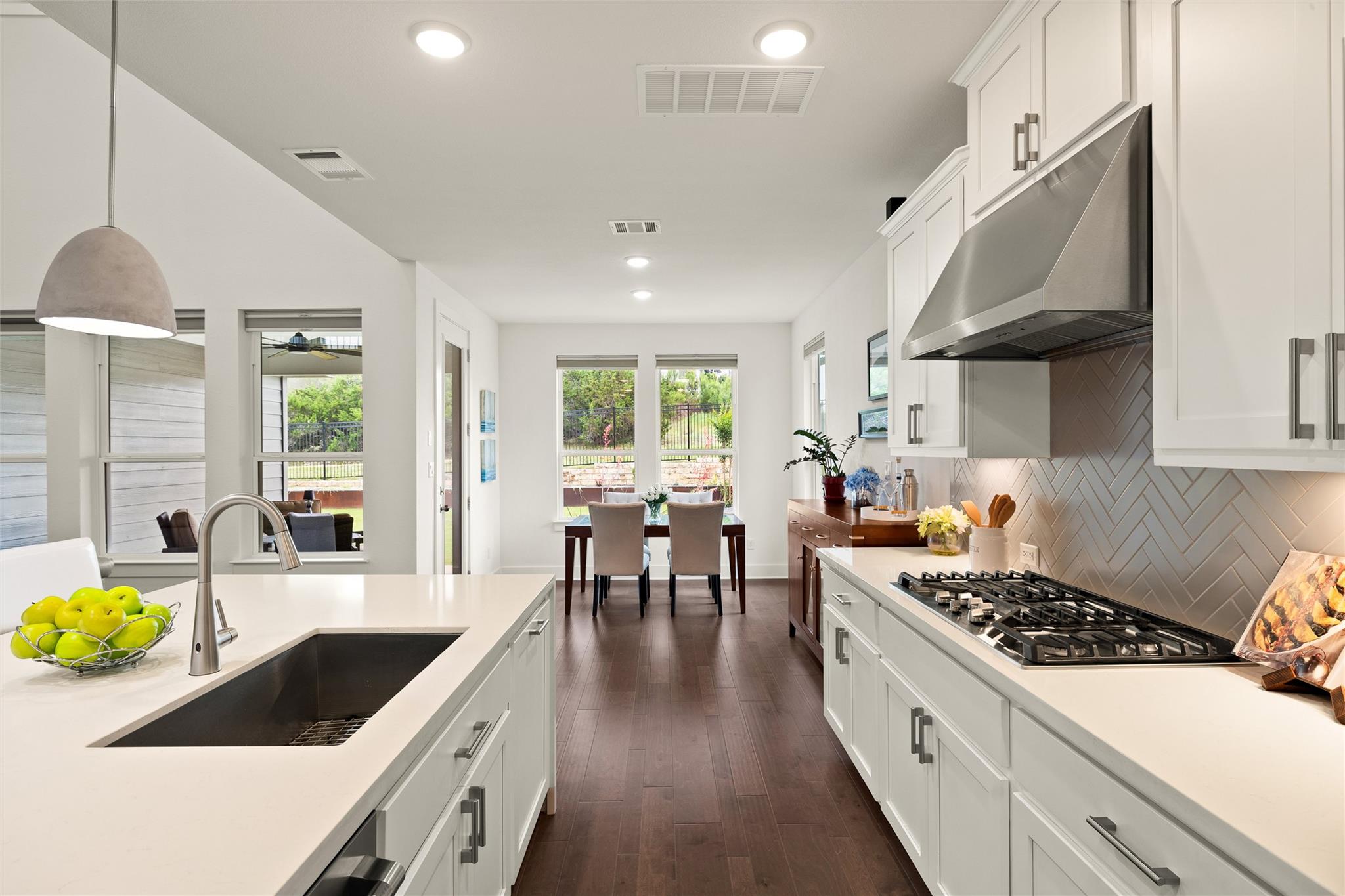 299 Tierra Trl, Dripping Springs, TX 78620