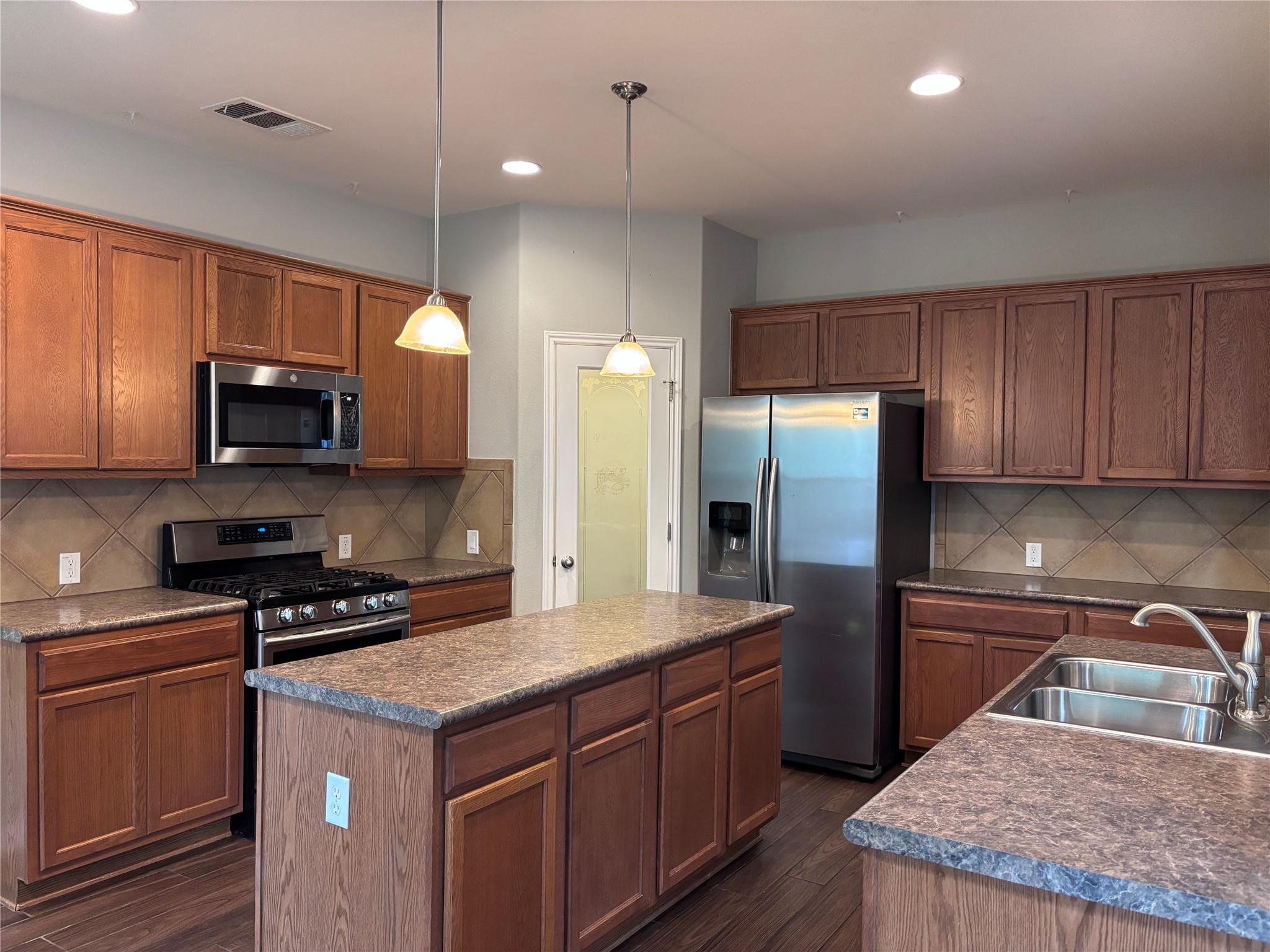 1607 Teal Trl, Cedar Park, TX 78613