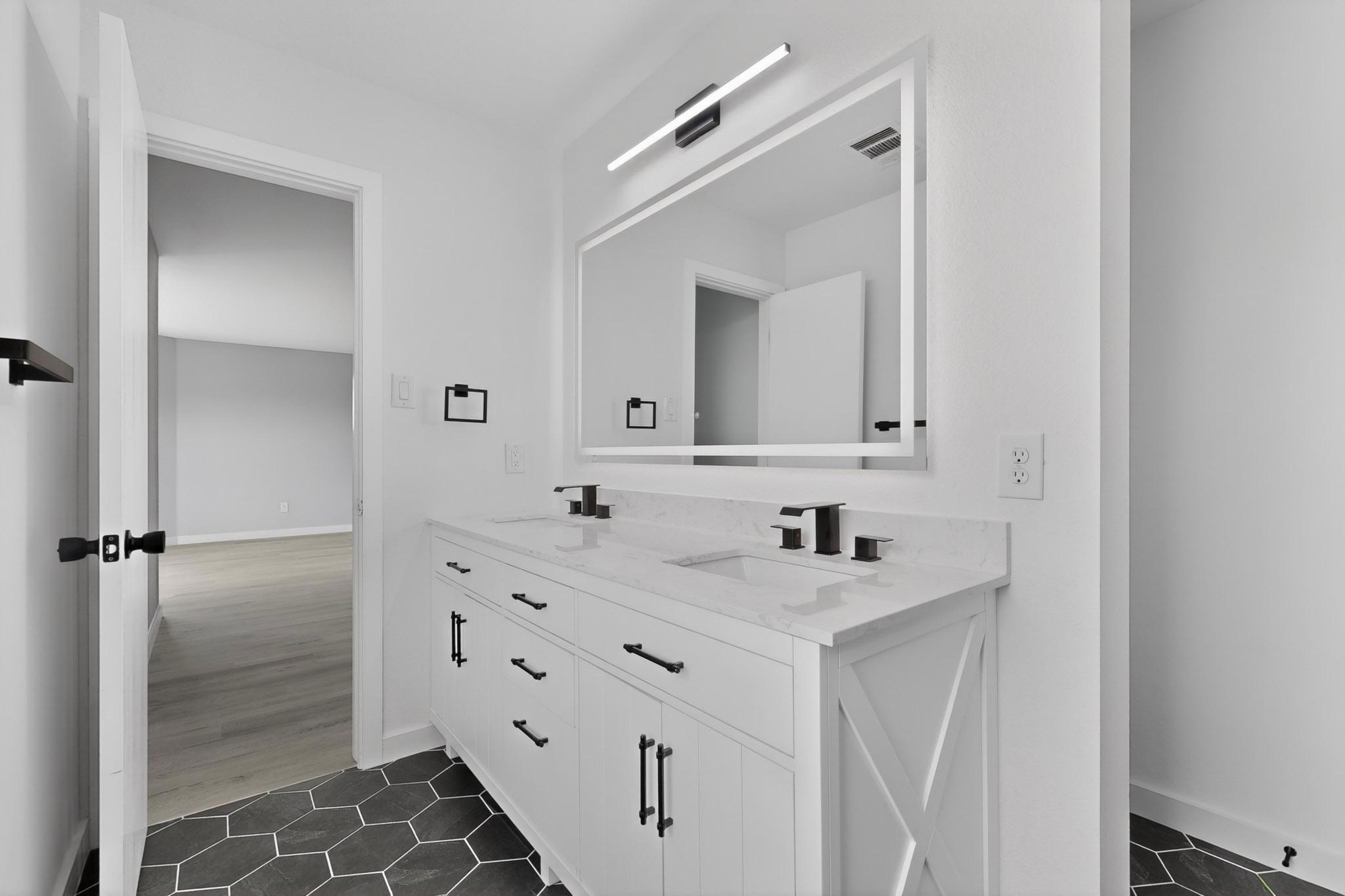 1200 Apollo Cir, Round Rock, TX 78664