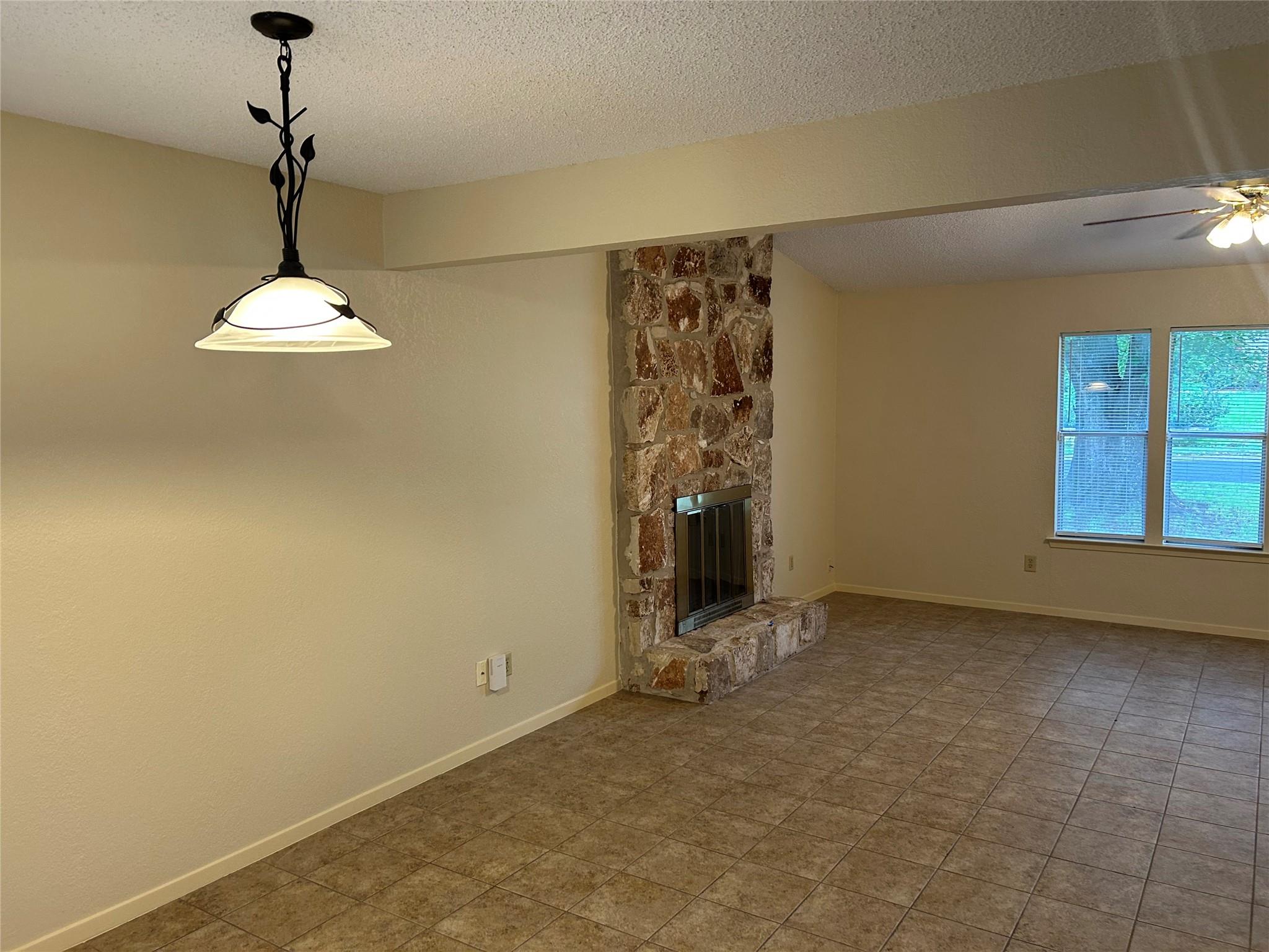 2114 Lear Ln, Austin, TX 78745