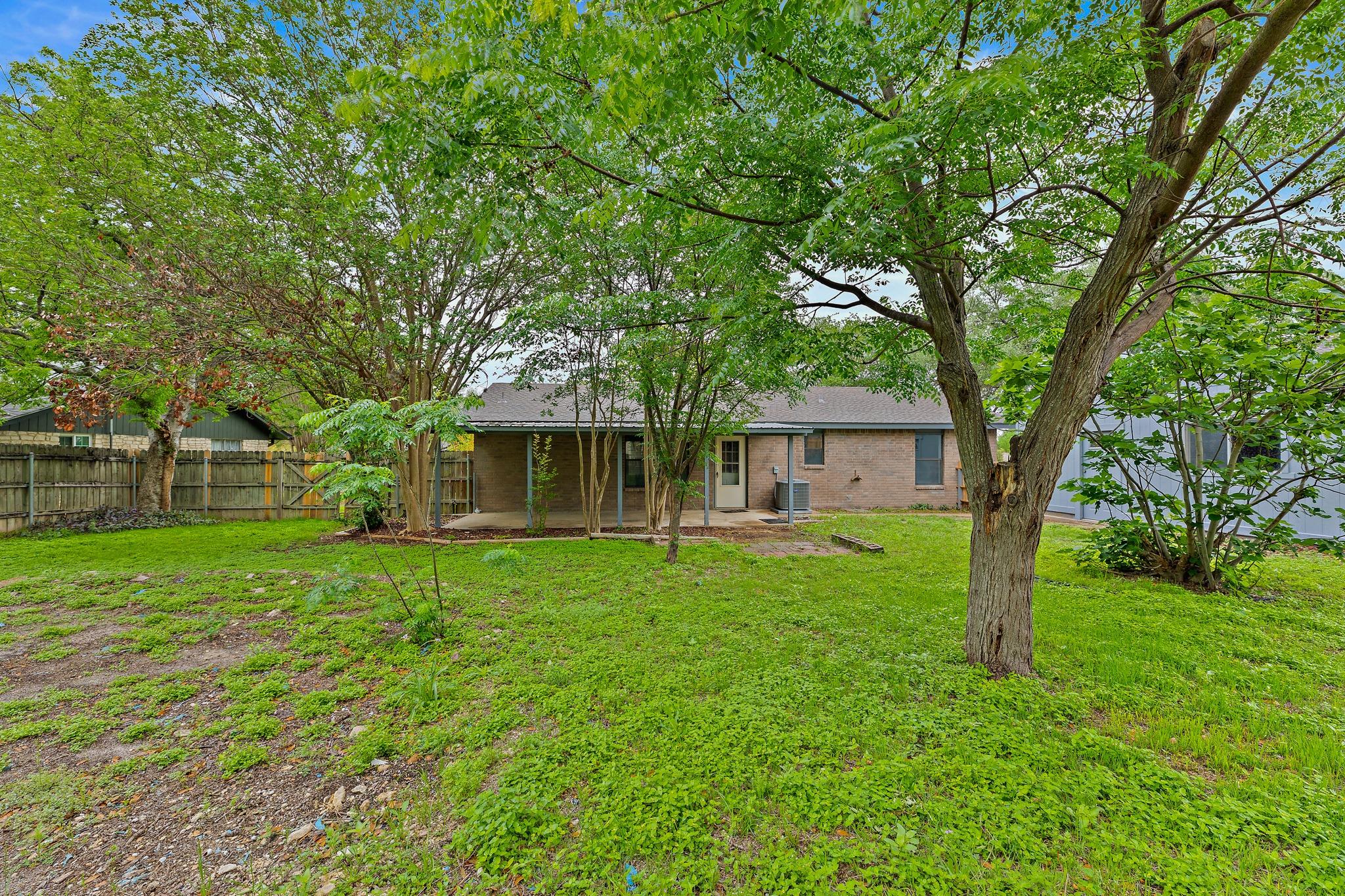 205 Hitching Post Dr, Kyle, TX 78640