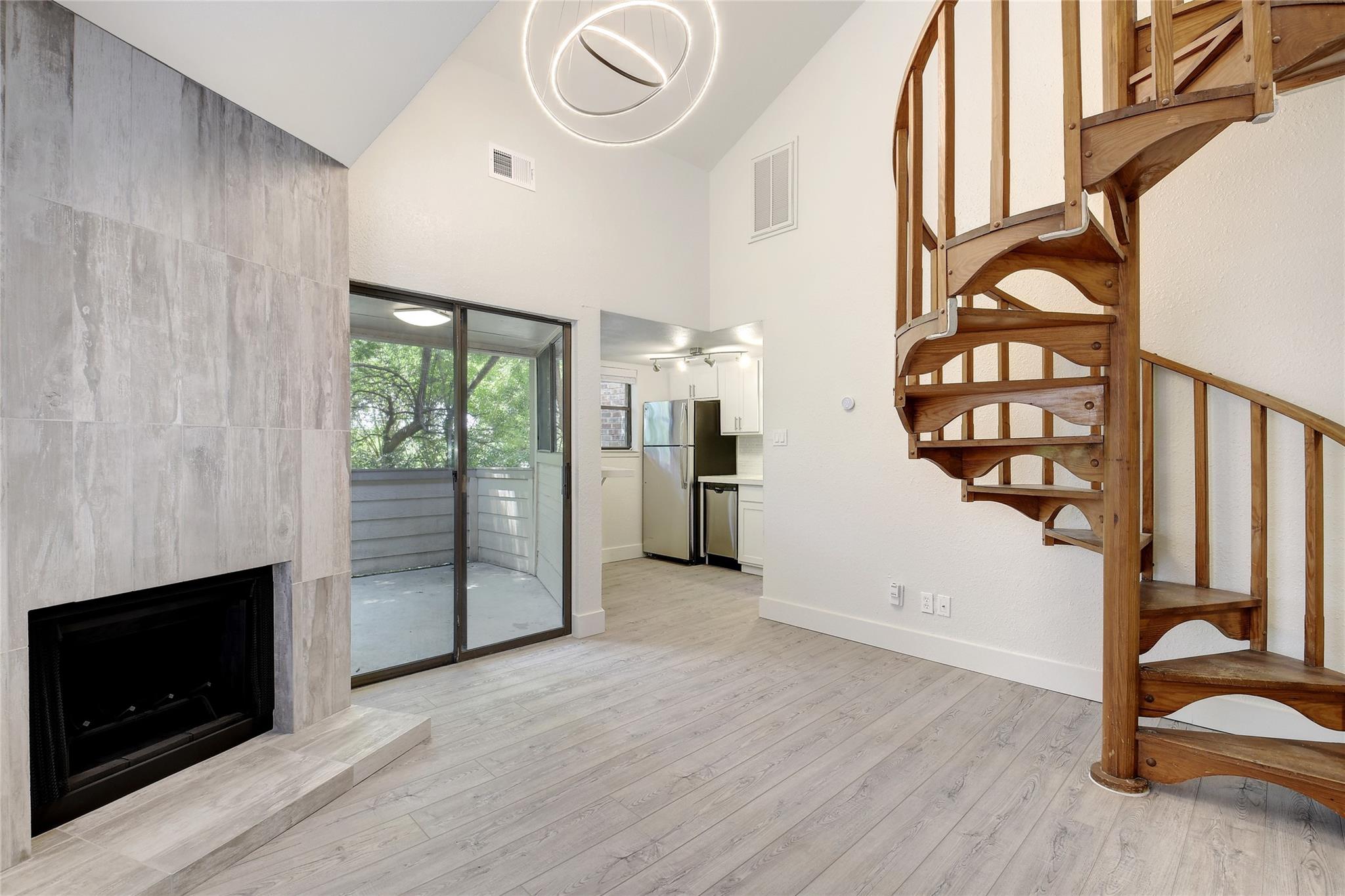 2500 Burleson Rd # 719, Austin, TX 78741