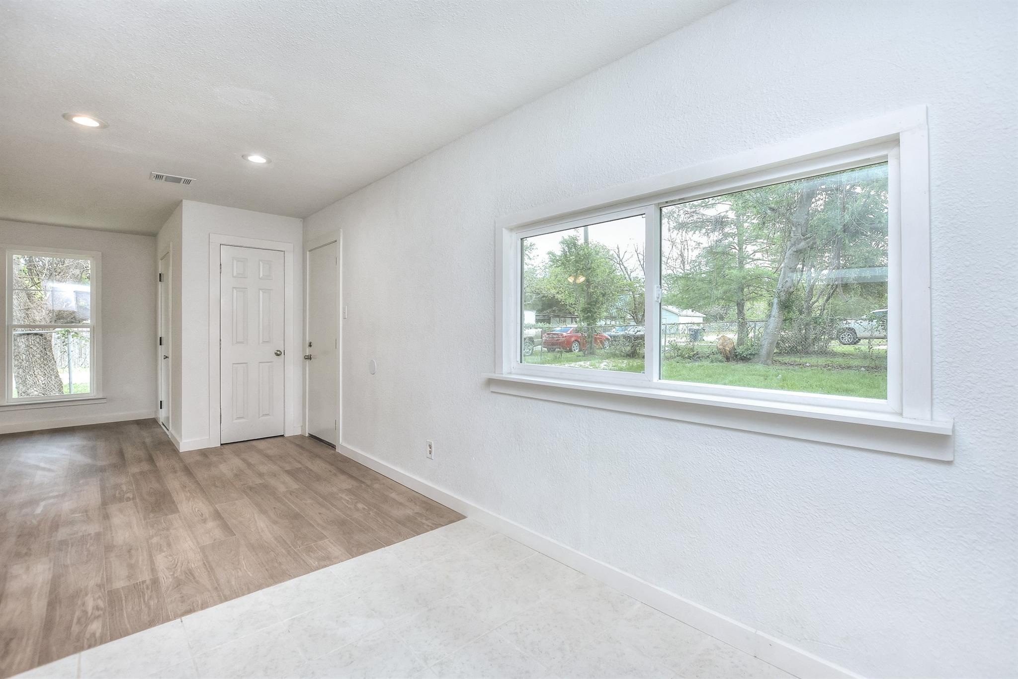 641 Williams Ave, Rockdale, TX 76567