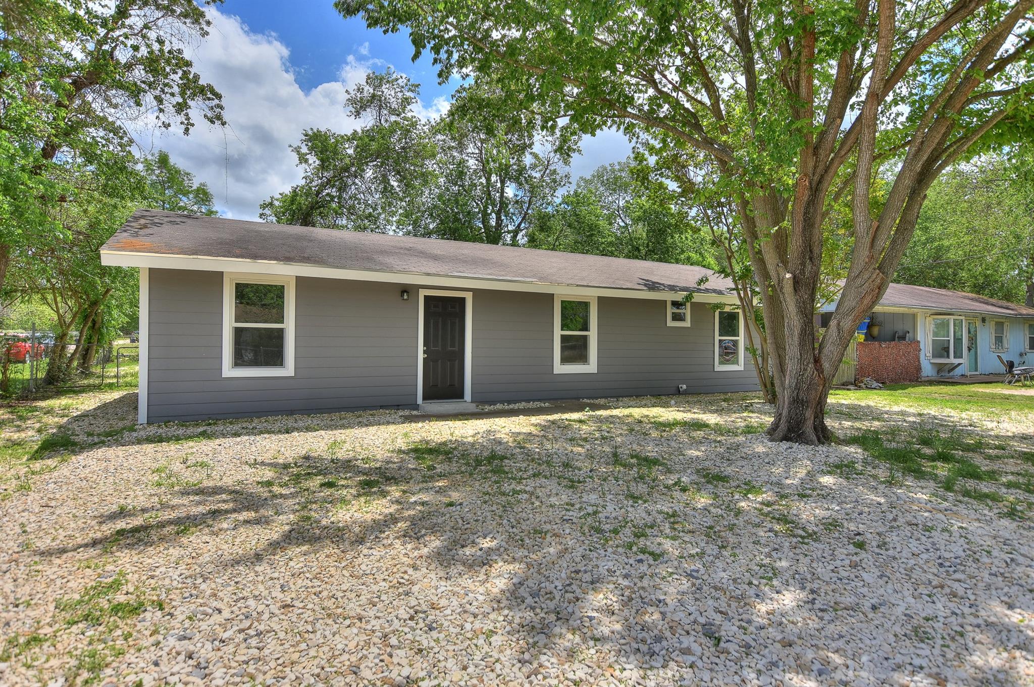 641 Williams Ave, Rockdale, TX 76567