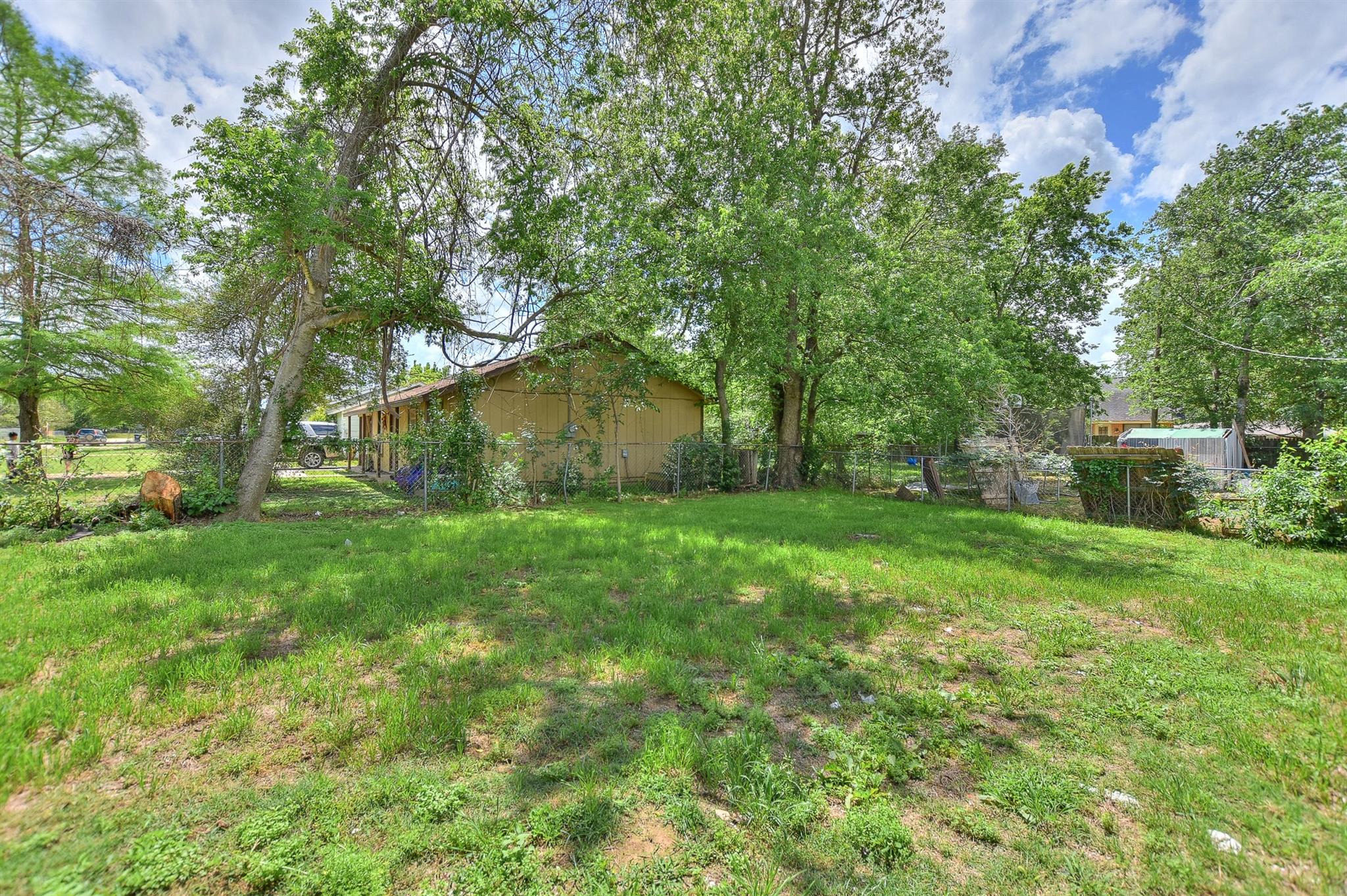 641 Williams Ave, Rockdale, TX 76567