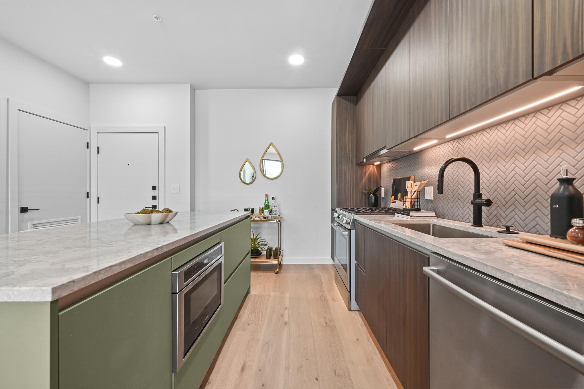 2209 S 1st St # 209, Austin, TX 78704