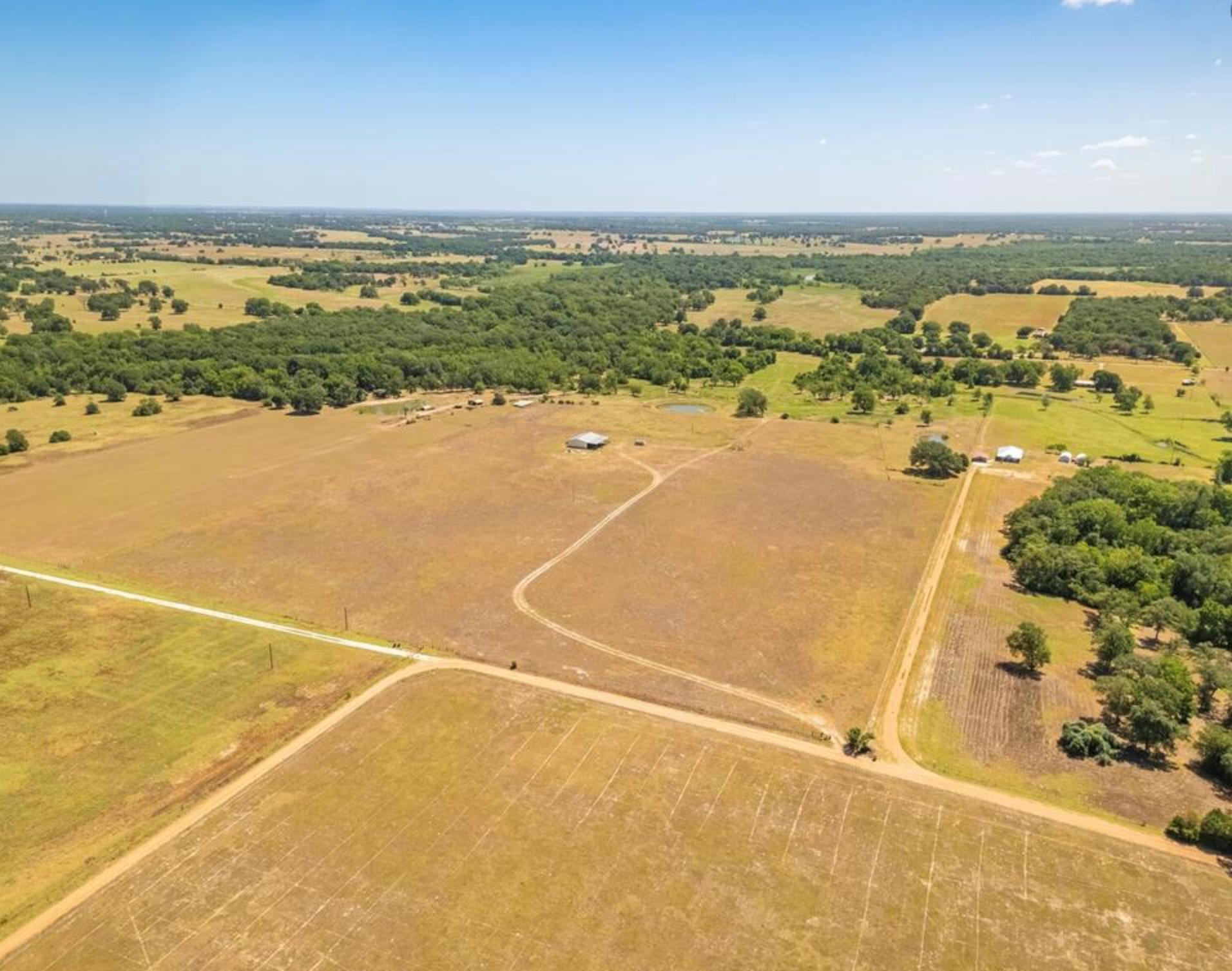 000 CR 326, Lexington, TX 78947