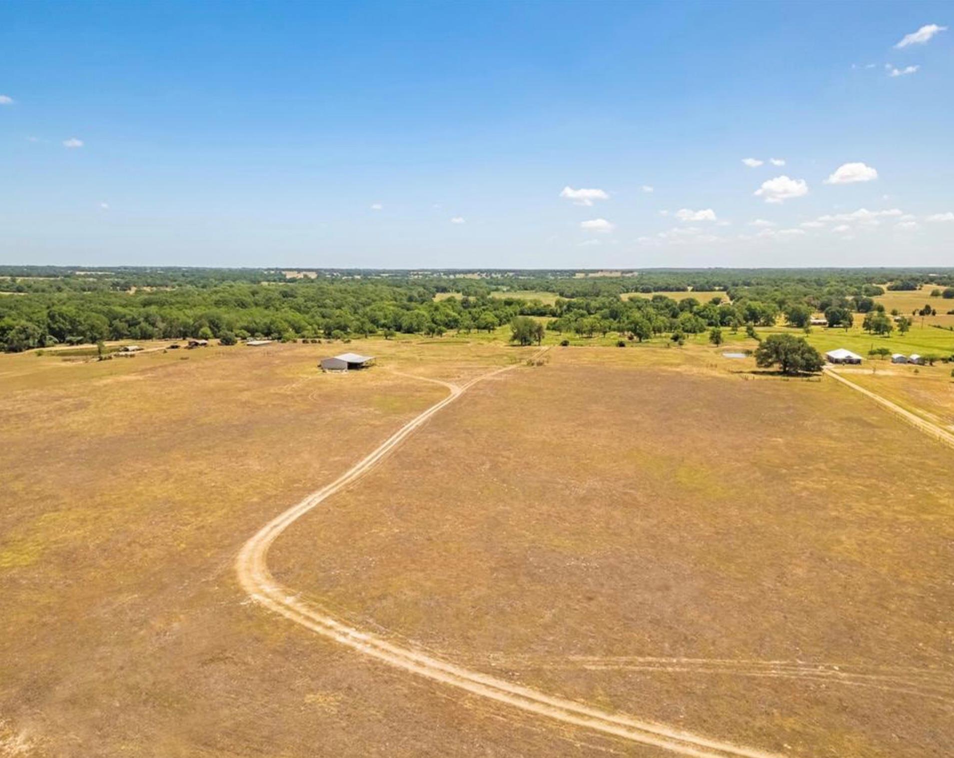 000 CR 326, Lexington, TX 78947