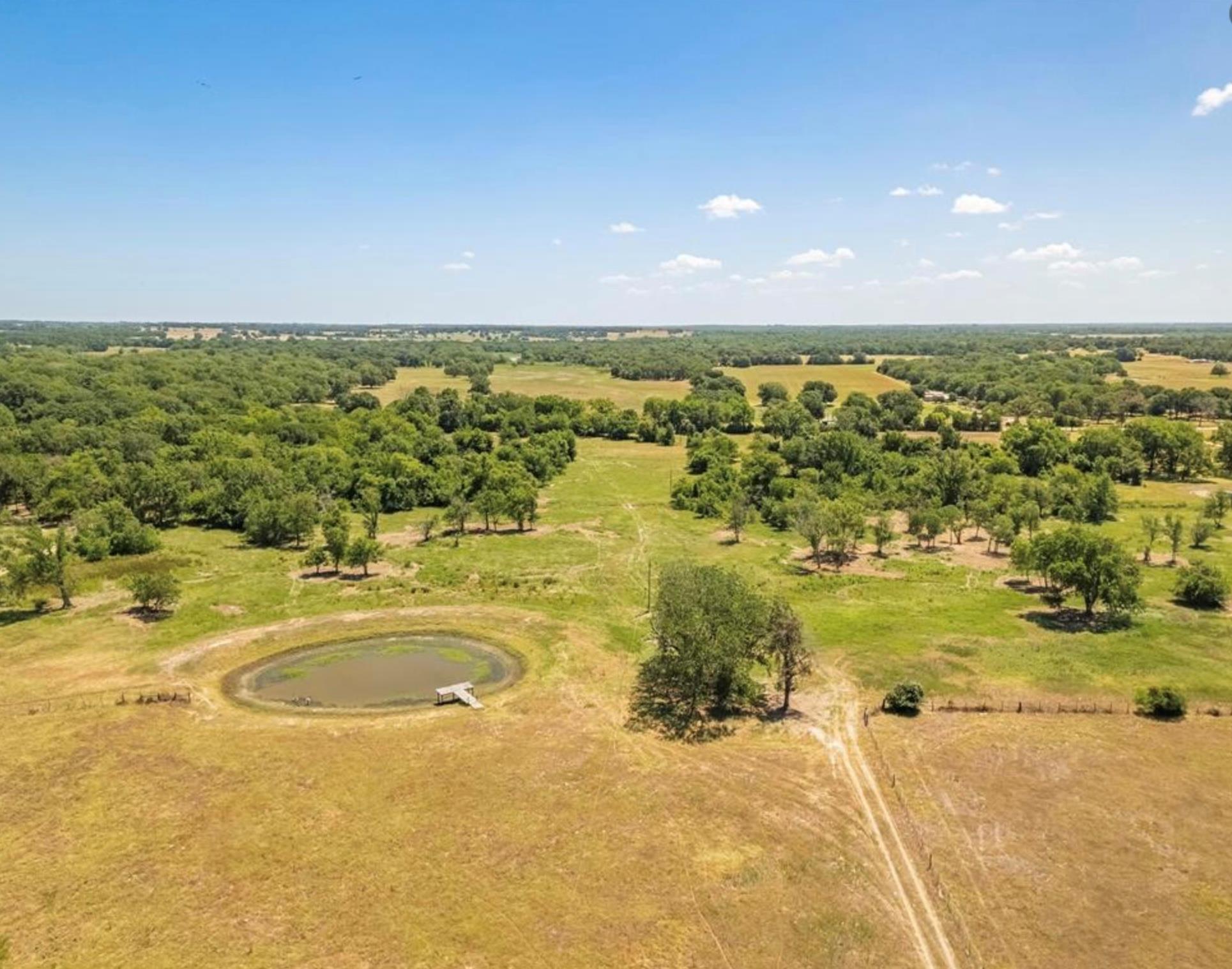 000 CR 326, Lexington, TX 78947