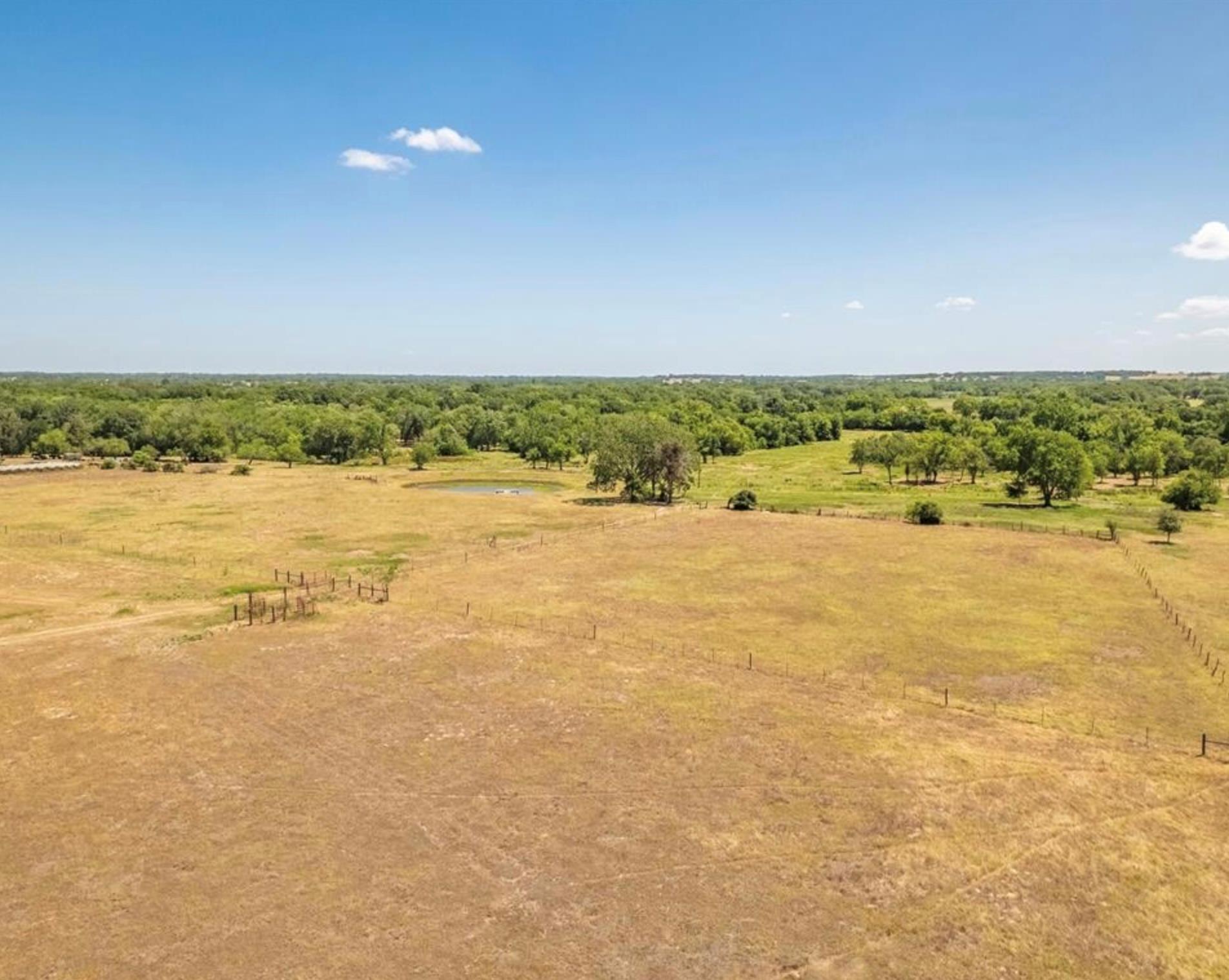 000 CR 326, Lexington, TX 78947