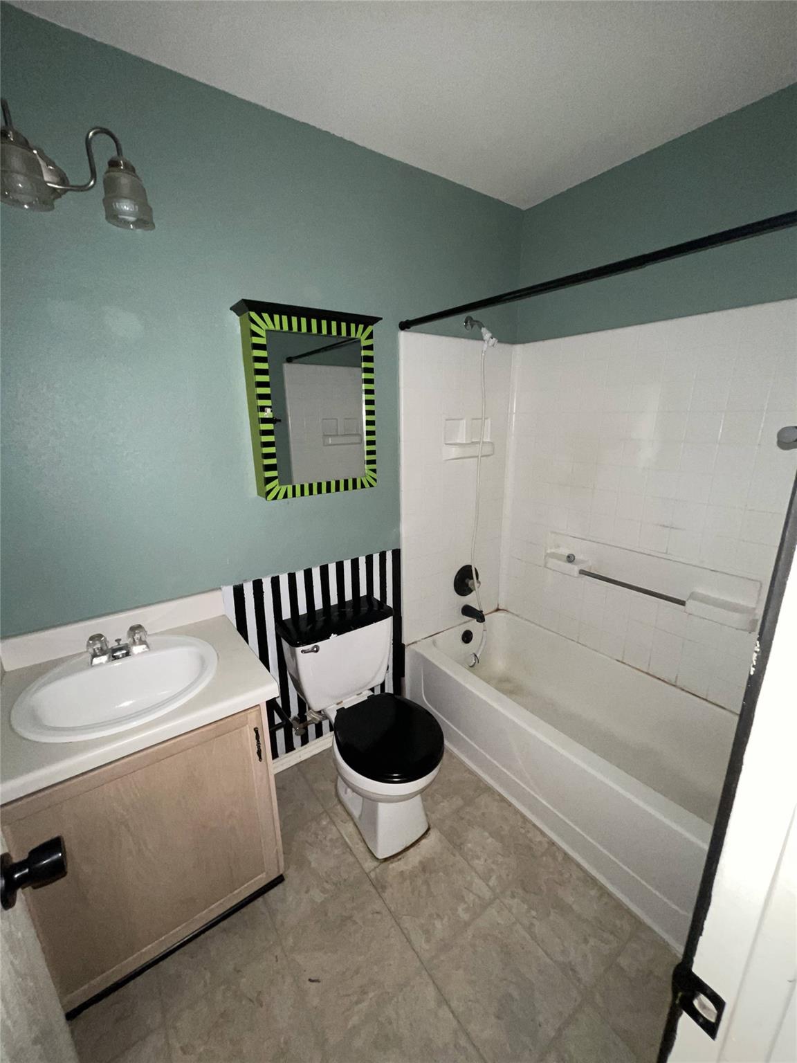 110 Brentwood Dr, Leander, TX 78641