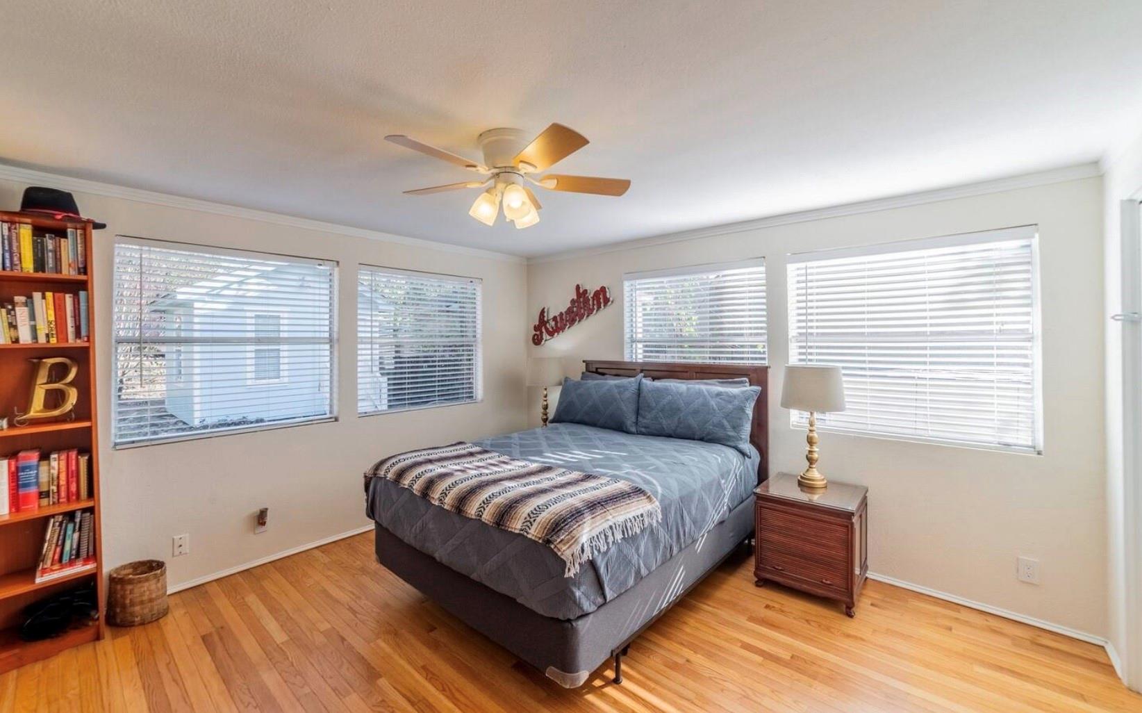 1503 Newton St, Austin, TX 78704