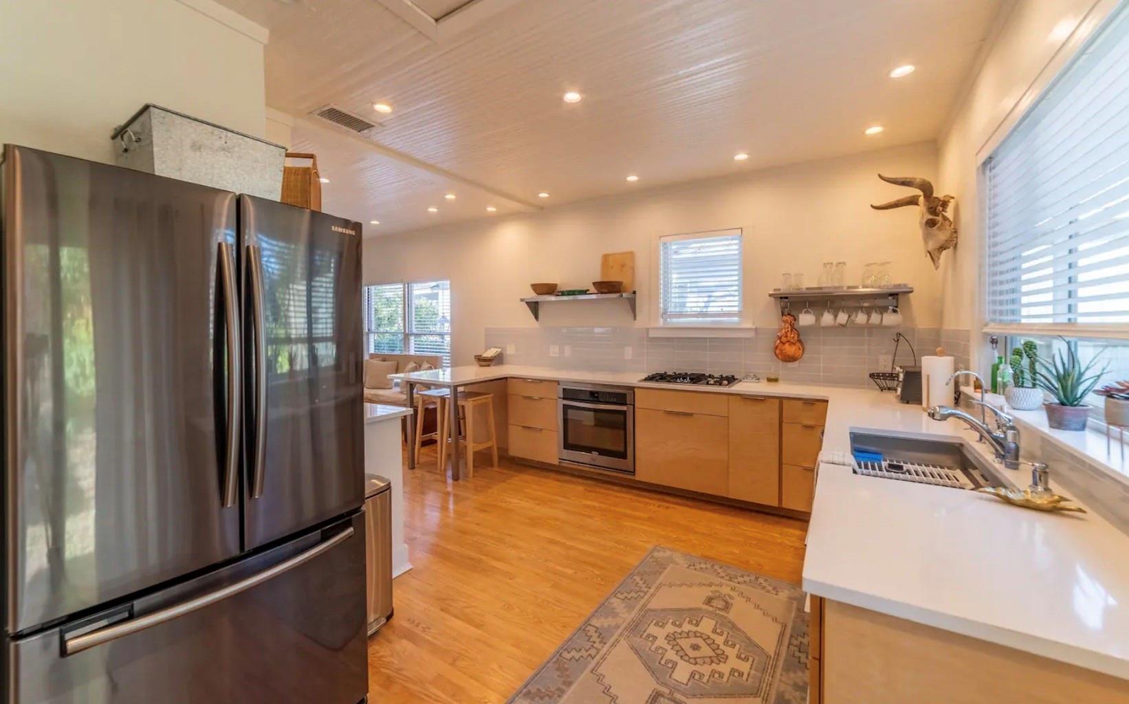 1503 Newton St, Austin, TX 78704