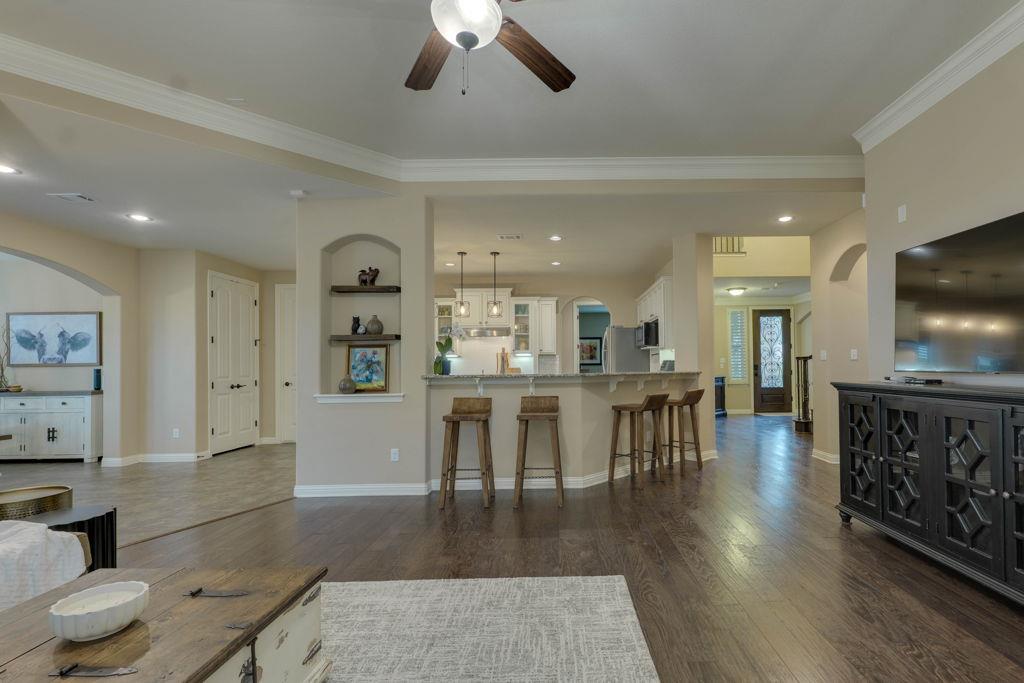 308 Duffy Ln, Austin, TX 78738