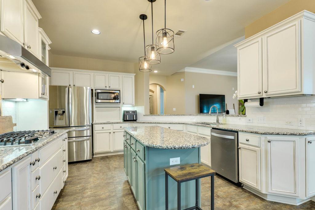 308 Duffy Ln, Austin, TX 78738