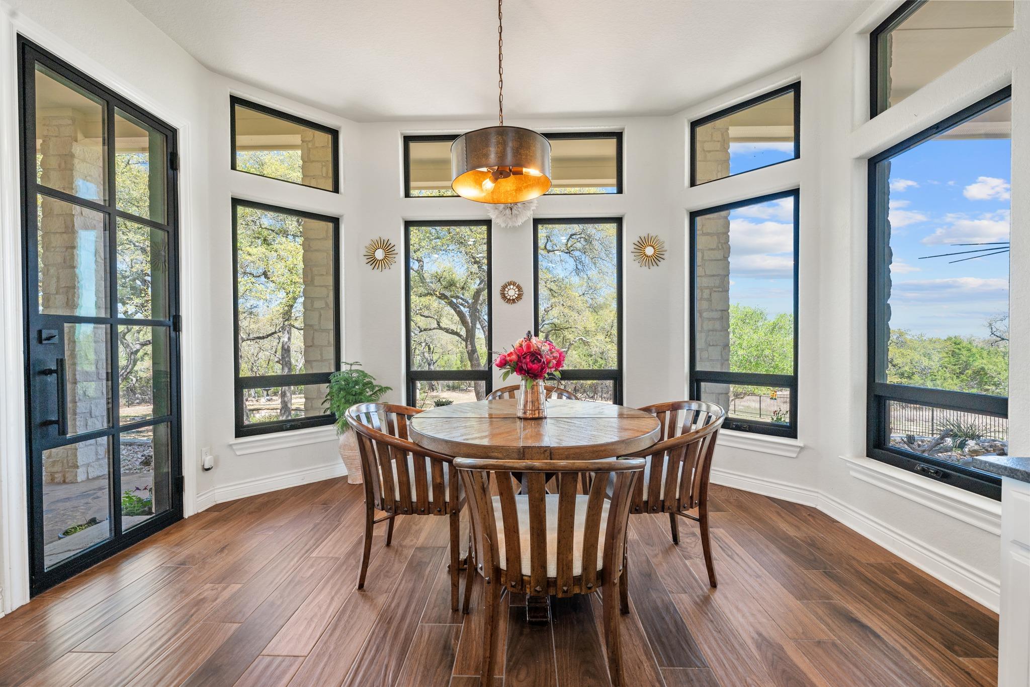 3127 La Ventana Pkwy, Driftwood, TX 78619