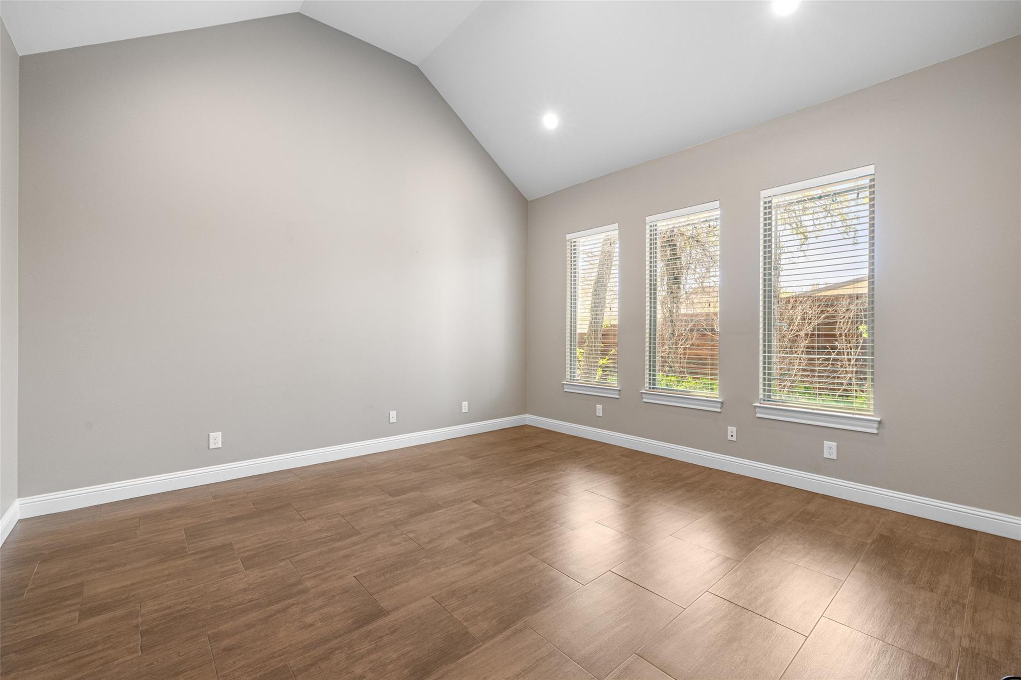 1017 S Quinlan Park Rd, Austin, TX 78732