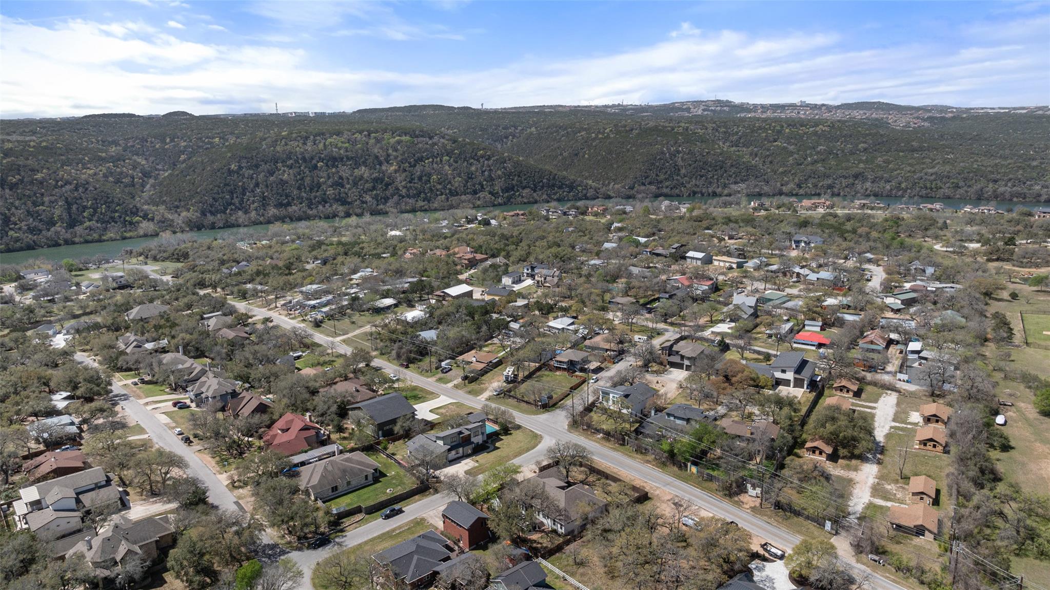 1017 S Quinlan Park Rd, Austin, TX 78732