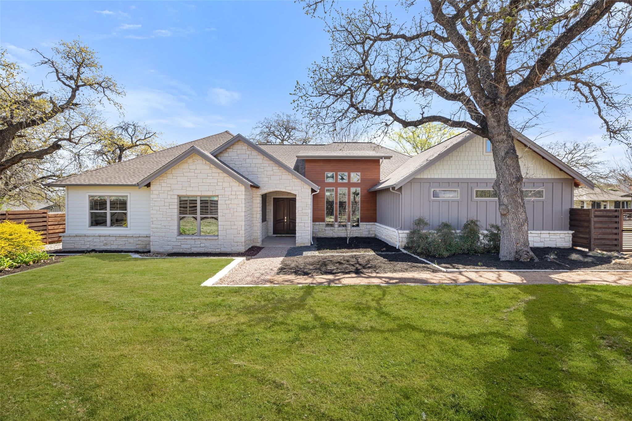 1017 S Quinlan Park Rd, Austin, TX 78732