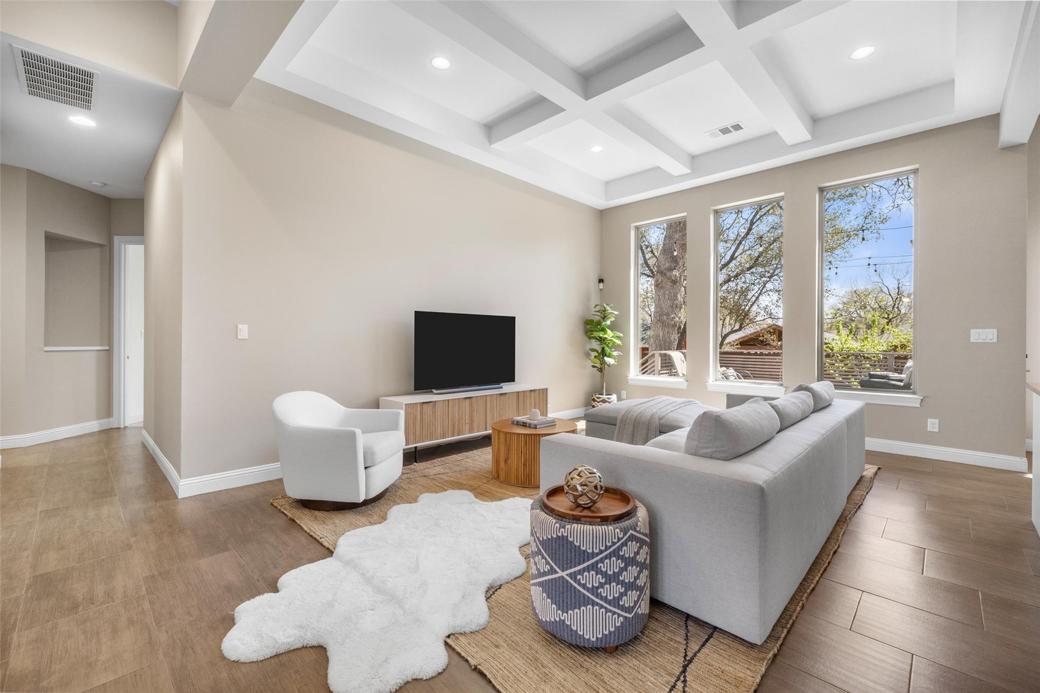 1017 S Quinlan Park Rd, Austin, TX 78732