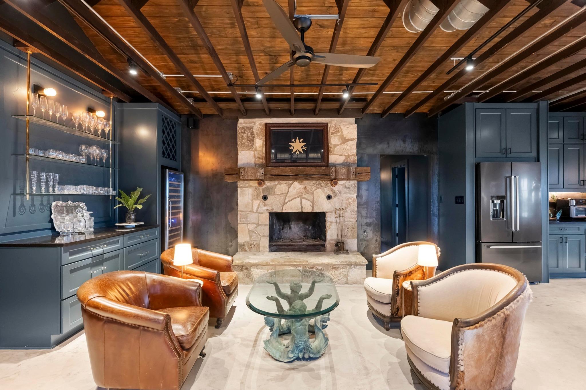 5930 Grotto Creek Court Ct, Fischer, TX 78623