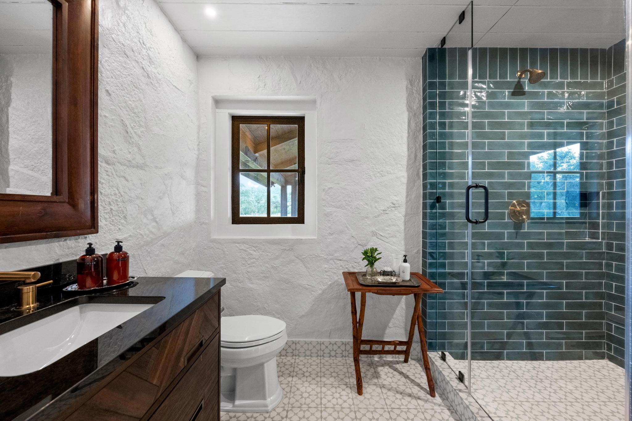 5930 Grotto Creek Court Ct, Fischer, TX 78623