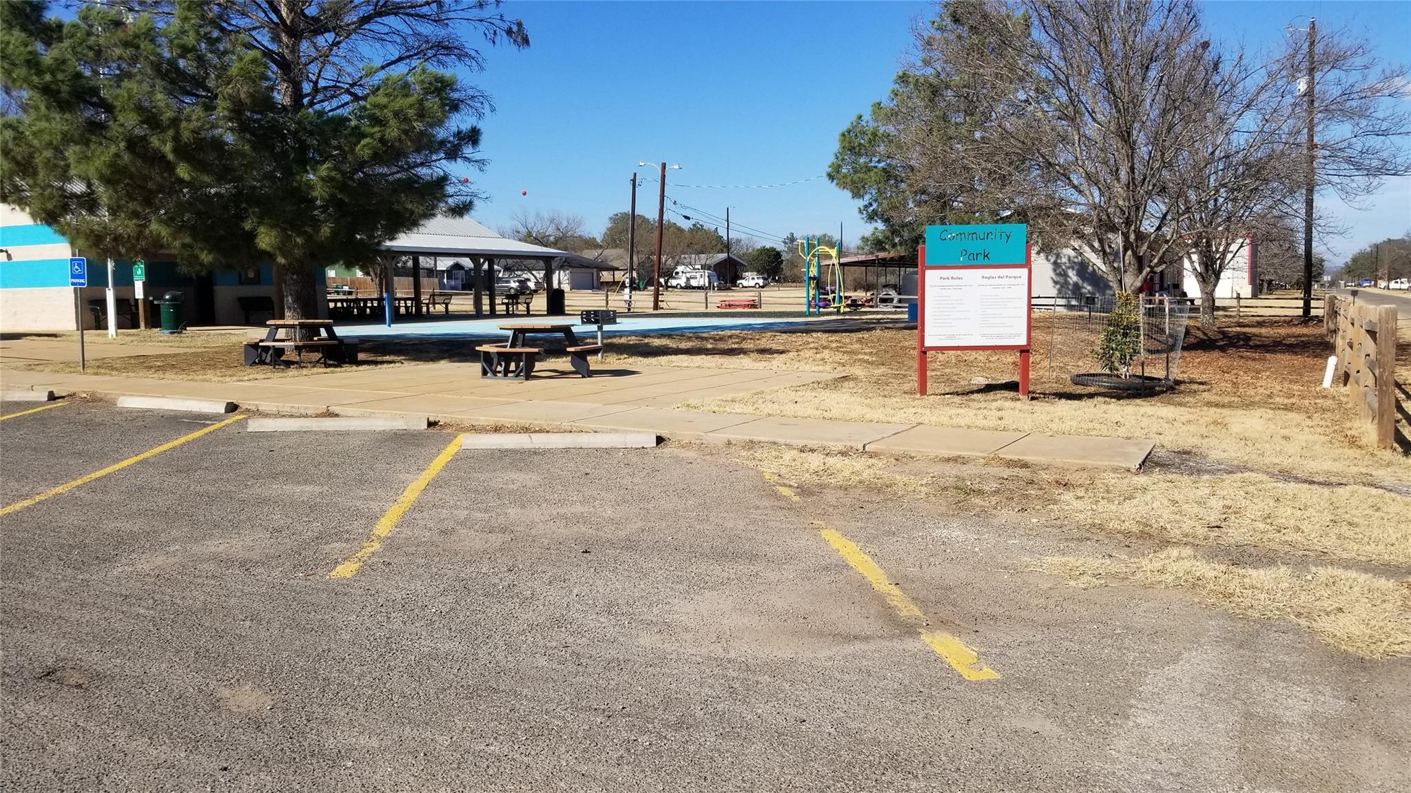 722 Pecan Ln, Cottonwood Shores, TX 78657