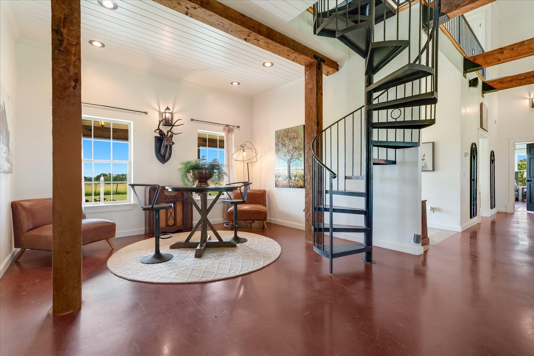 400 Little El Paso Rd, Martindale, TX 78655