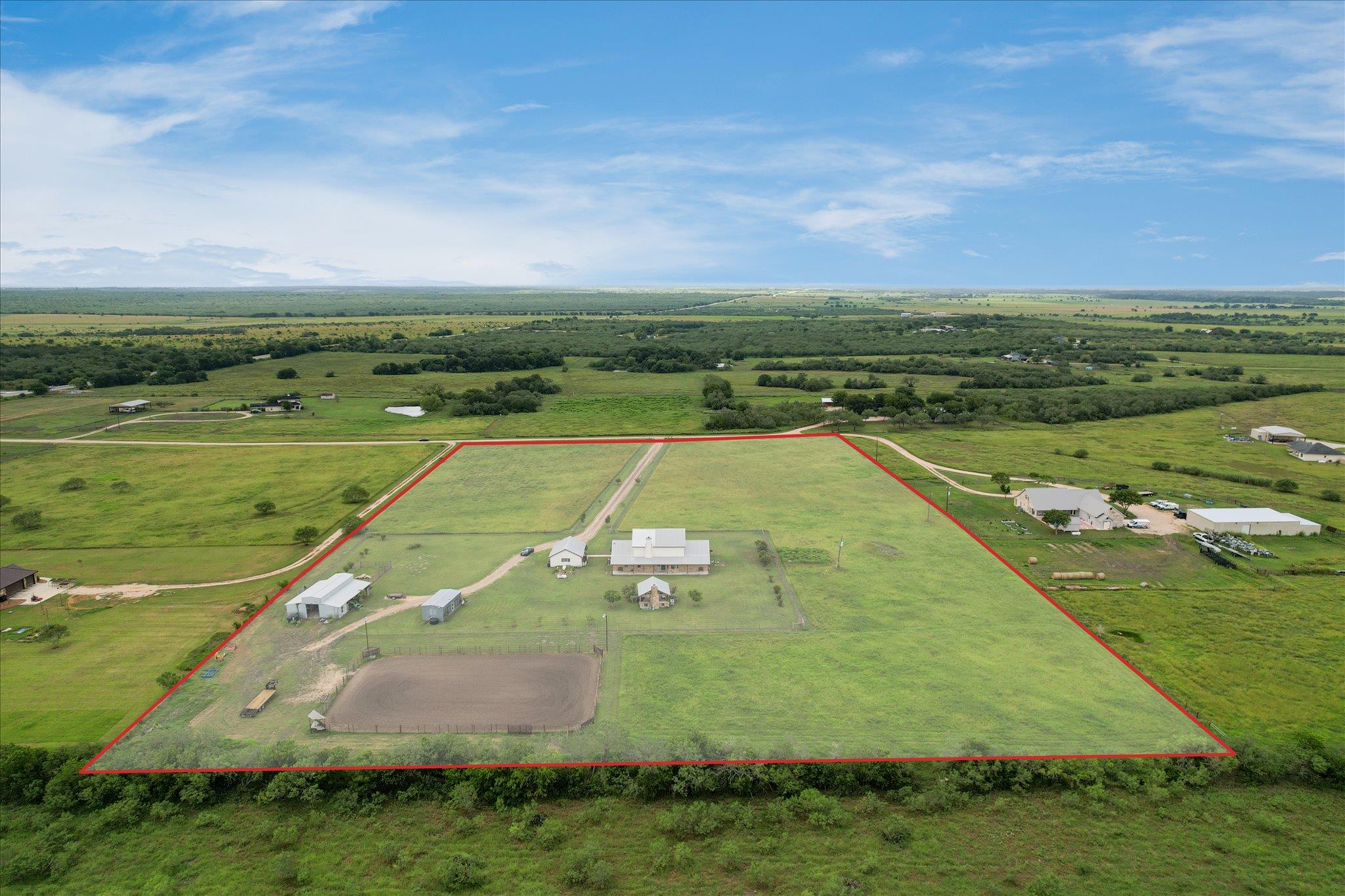 400 Little El Paso Rd, Martindale, TX 78655