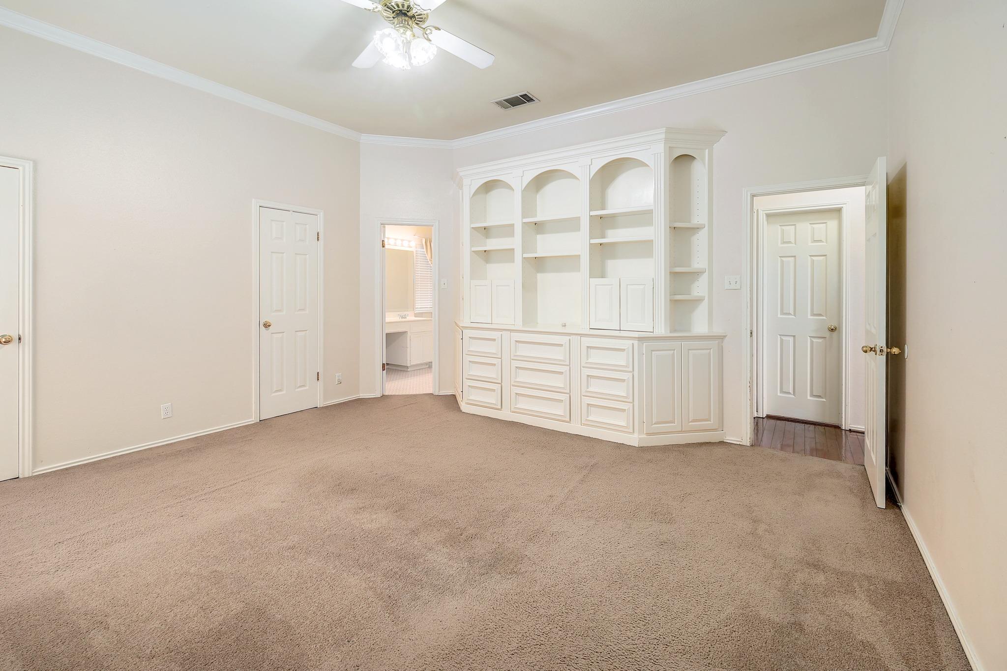 9401 Caracas Dr, Austin, TX 78733