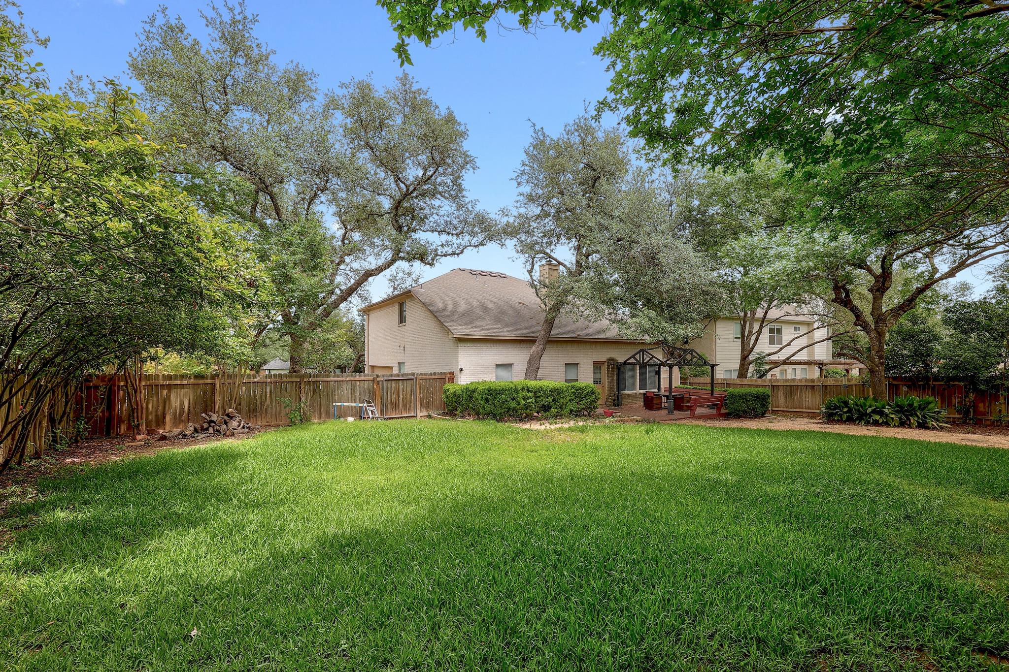9401 Caracas Dr, Austin, TX 78733