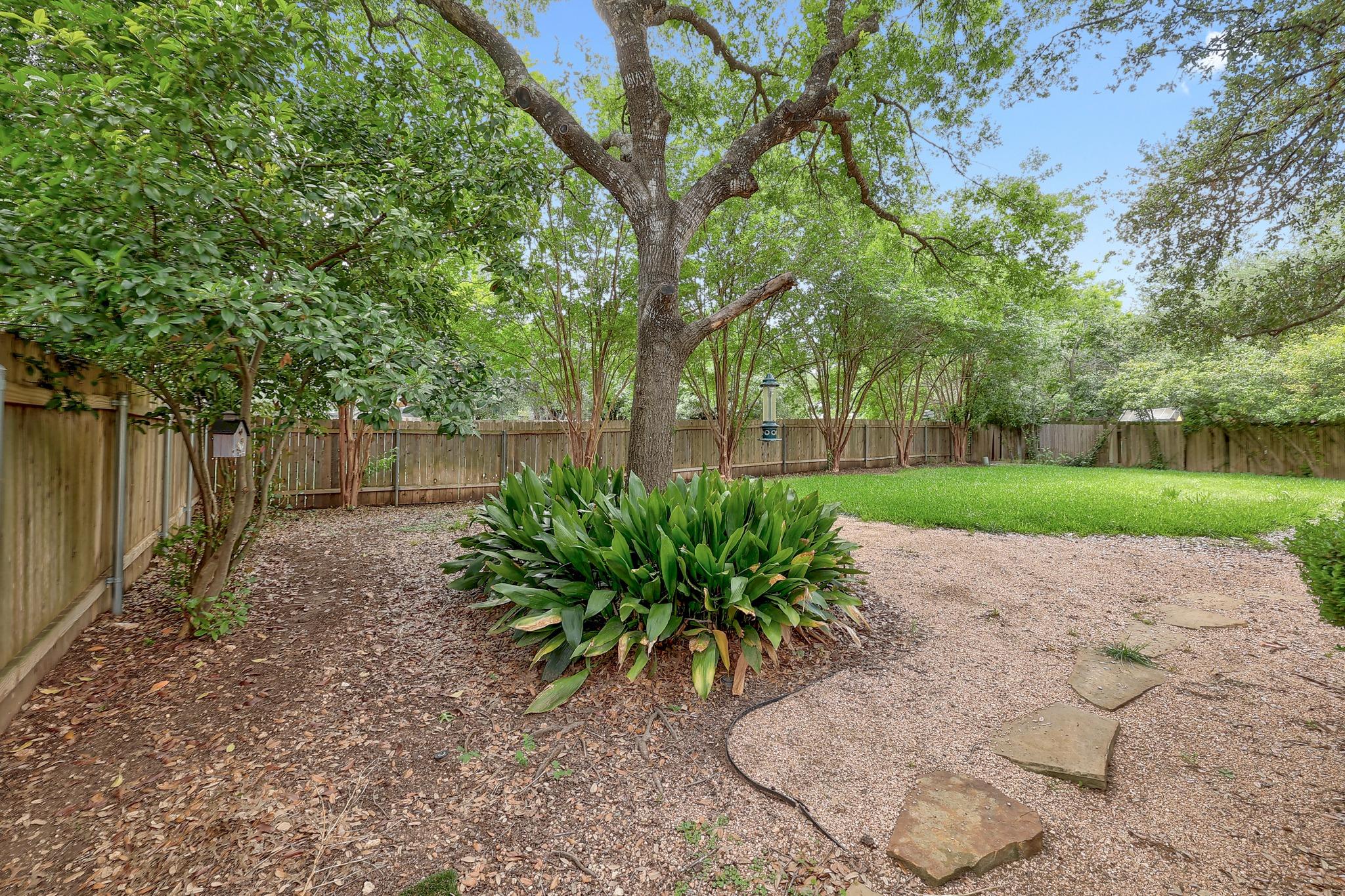 9401 Caracas Dr, Austin, TX 78733