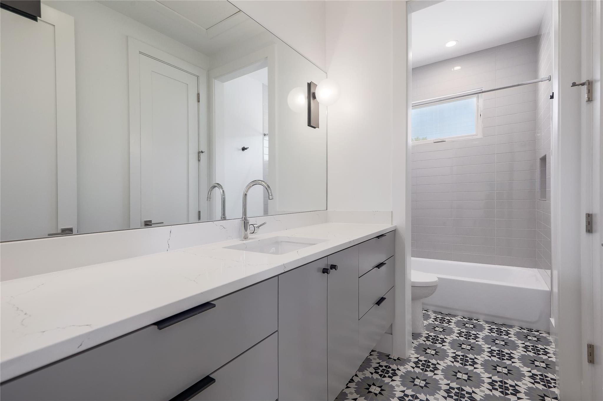 3300 S 5th St # A, Austin, TX 78704