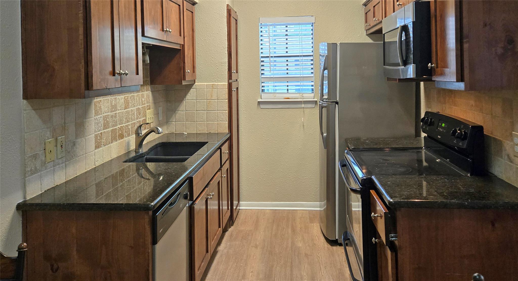 203 E 31st St # 207, Austin, TX 78705