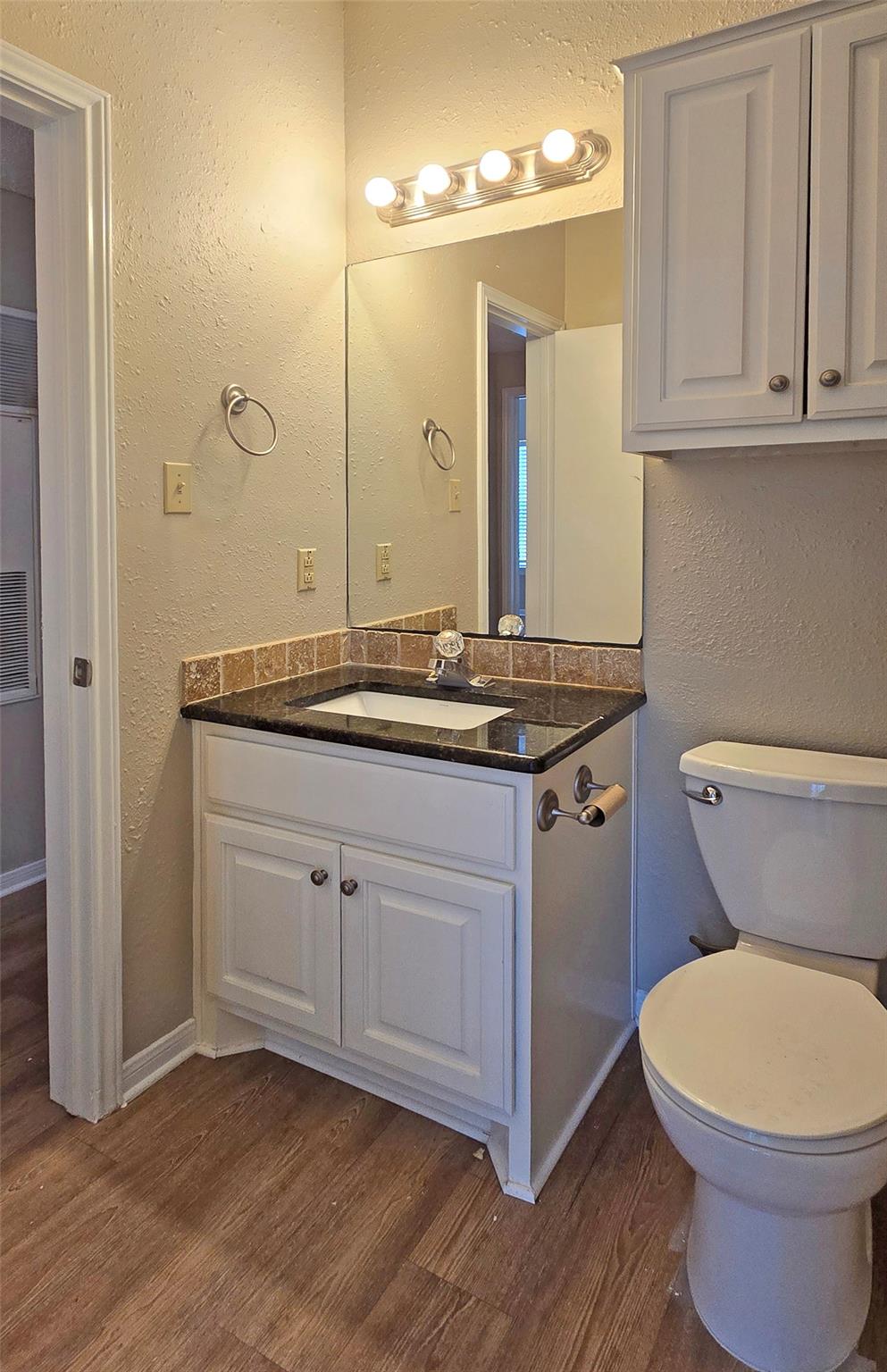 203 E 31st St # 207, Austin, TX 78705