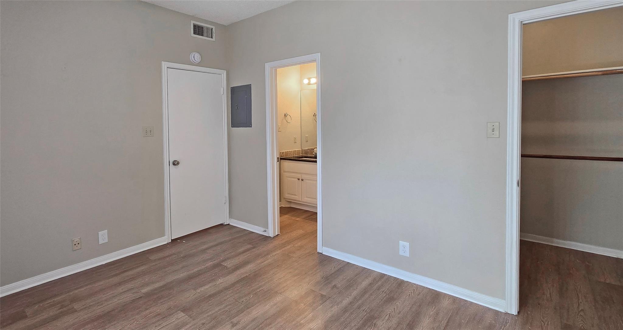 203 E 31st St # 207, Austin, TX 78705