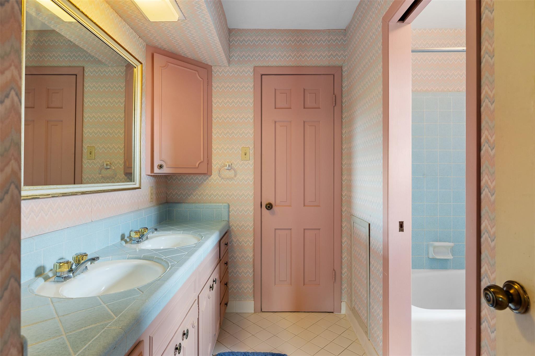 301 Cedar Cir, Brenham, TX 77833