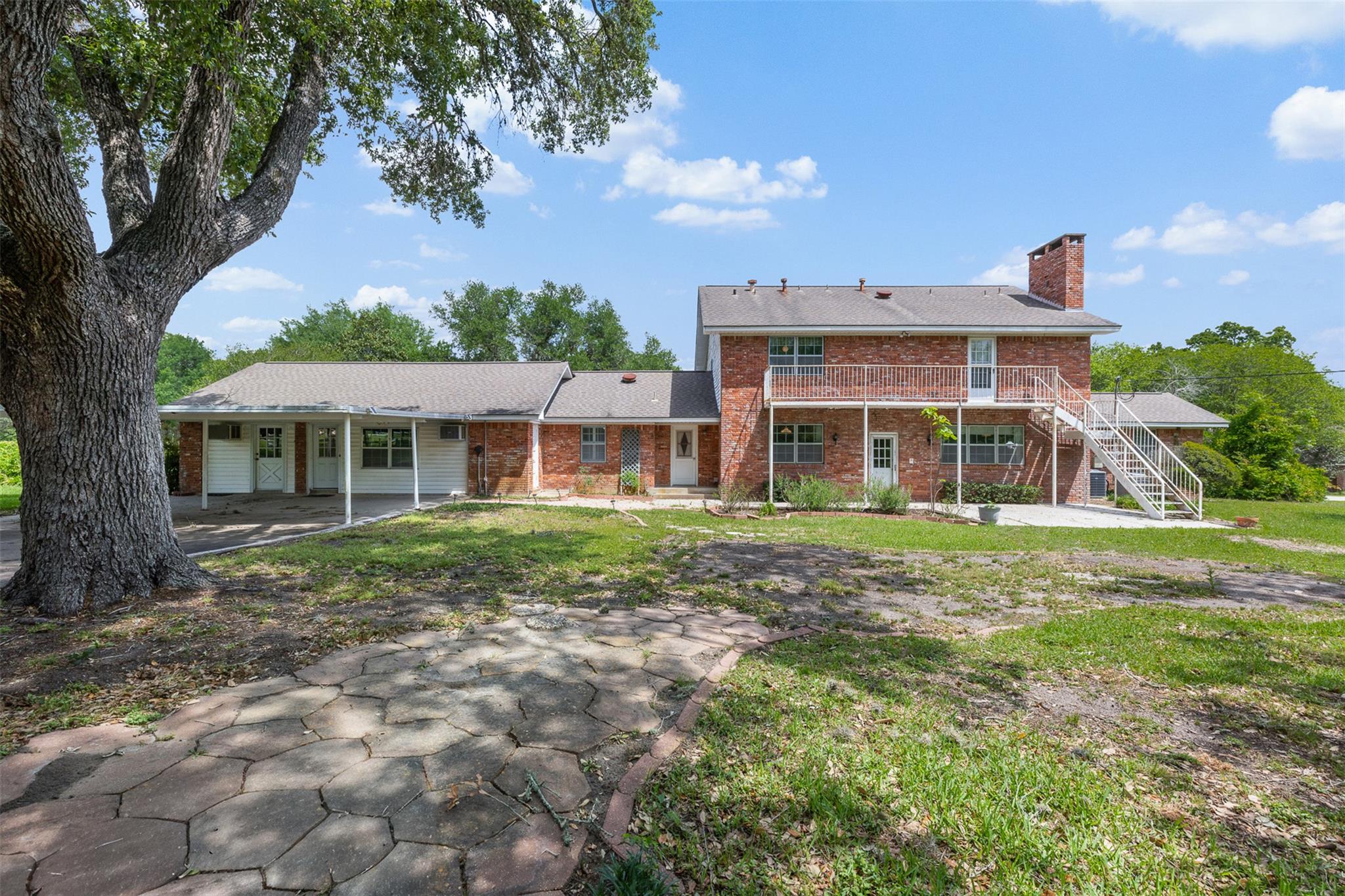 301 Cedar Cir, Brenham, TX 77833