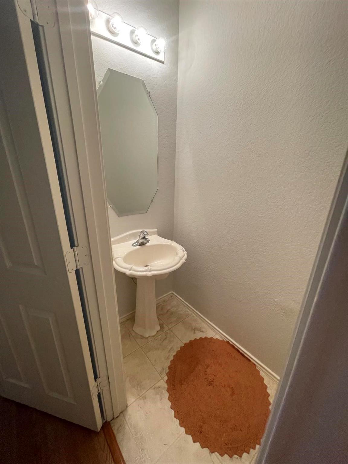 2612 Tinmouth St, Austin, TX 78748