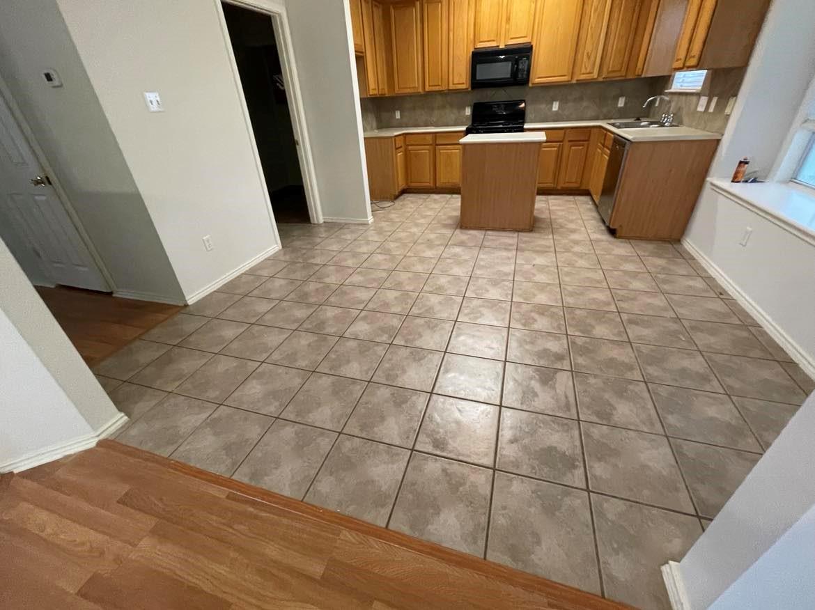 2612 Tinmouth St, Austin, TX 78748