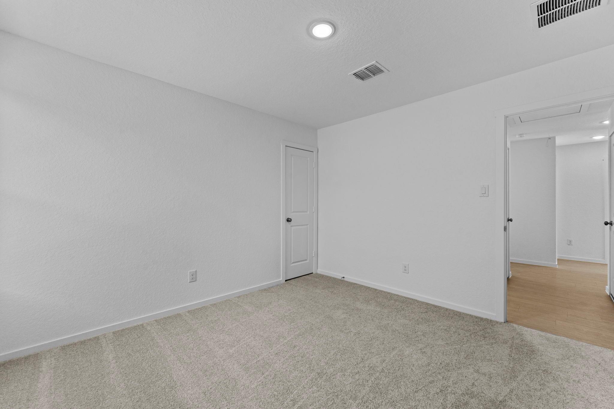 129 Alameda Dr, Fredericksburg, TX 78624